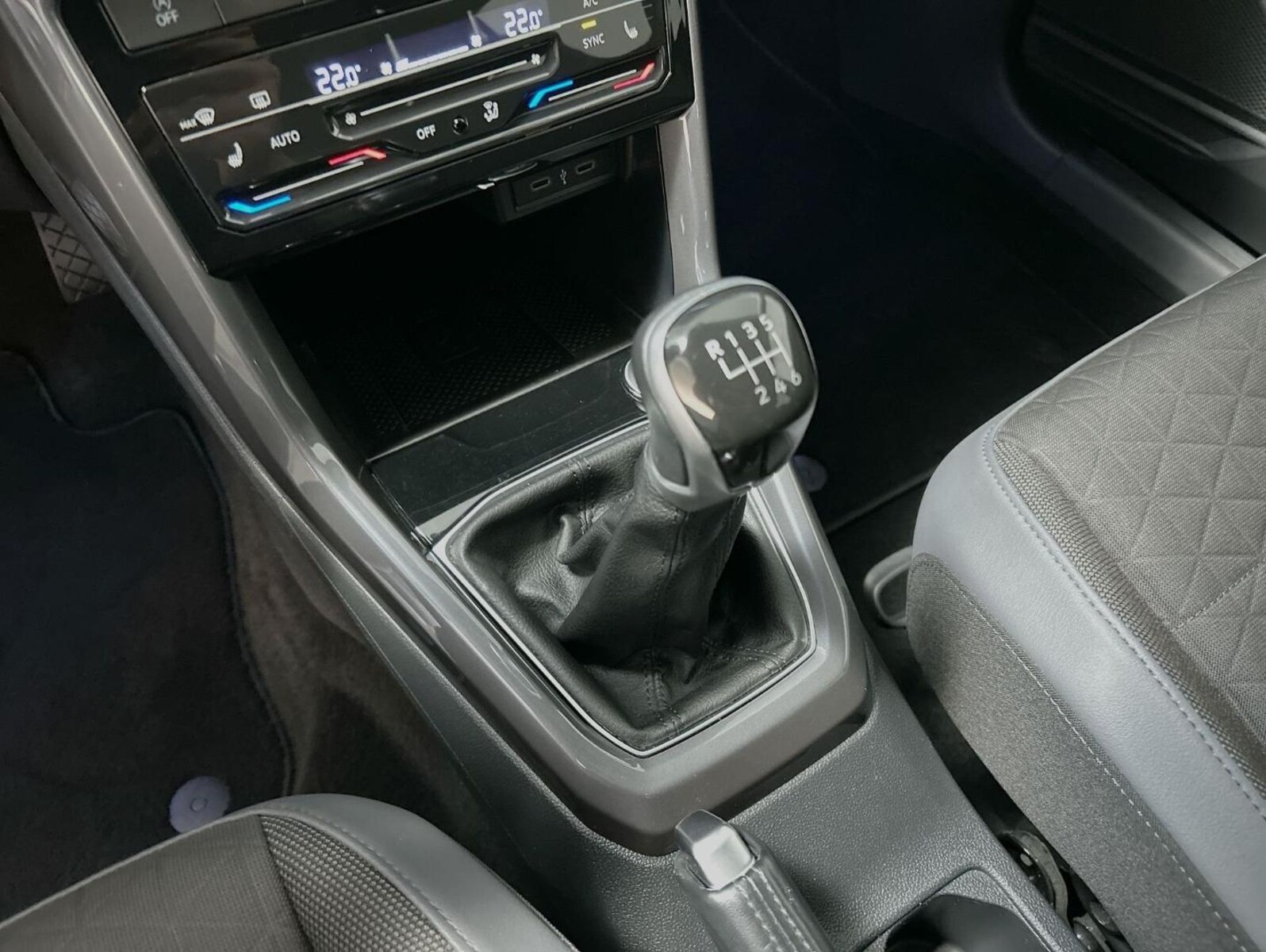 Volkswagen T-Cross – Bild 18
