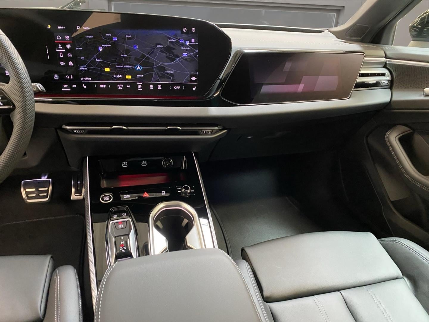 Bild über Audi A6 Avant TDI 150 kW S tronic - für weitere Informationen kontaktieren Sie den Audi Partner