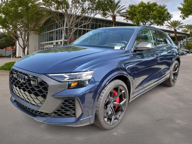 2026 Audi RS Q8 SUV performance