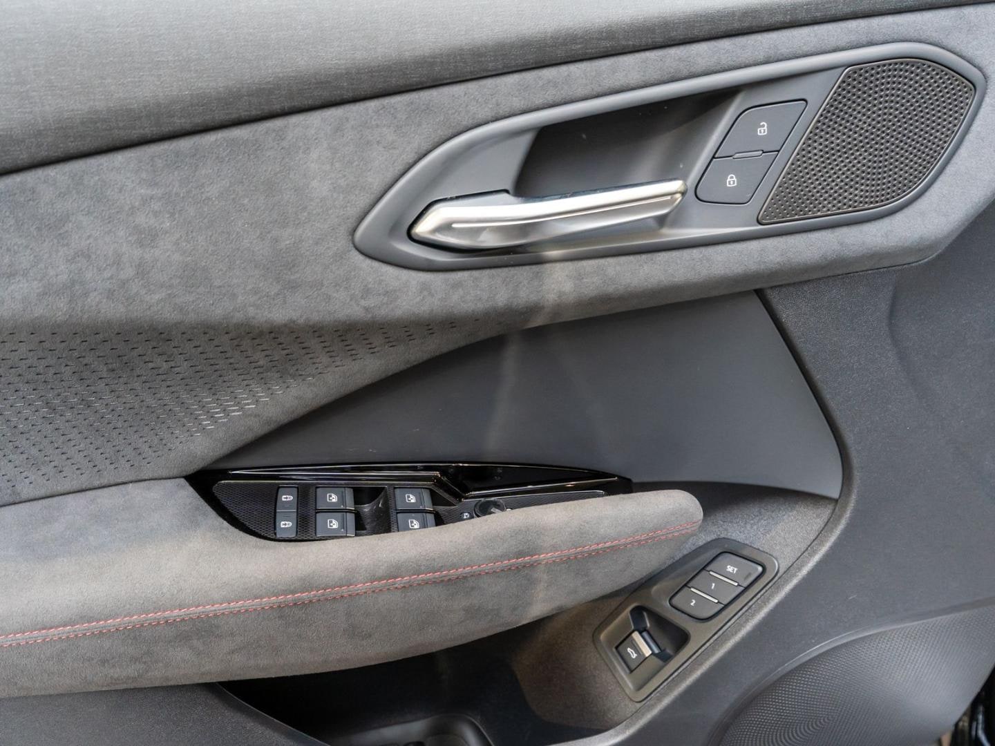 Bild über Audi Q3 SUV TFSI 110 kW S tronic - für weitere Informationen kontaktieren Sie den Audi Partner