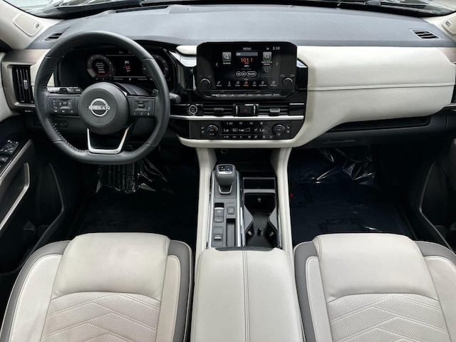 2022 Nissan Pathfinder