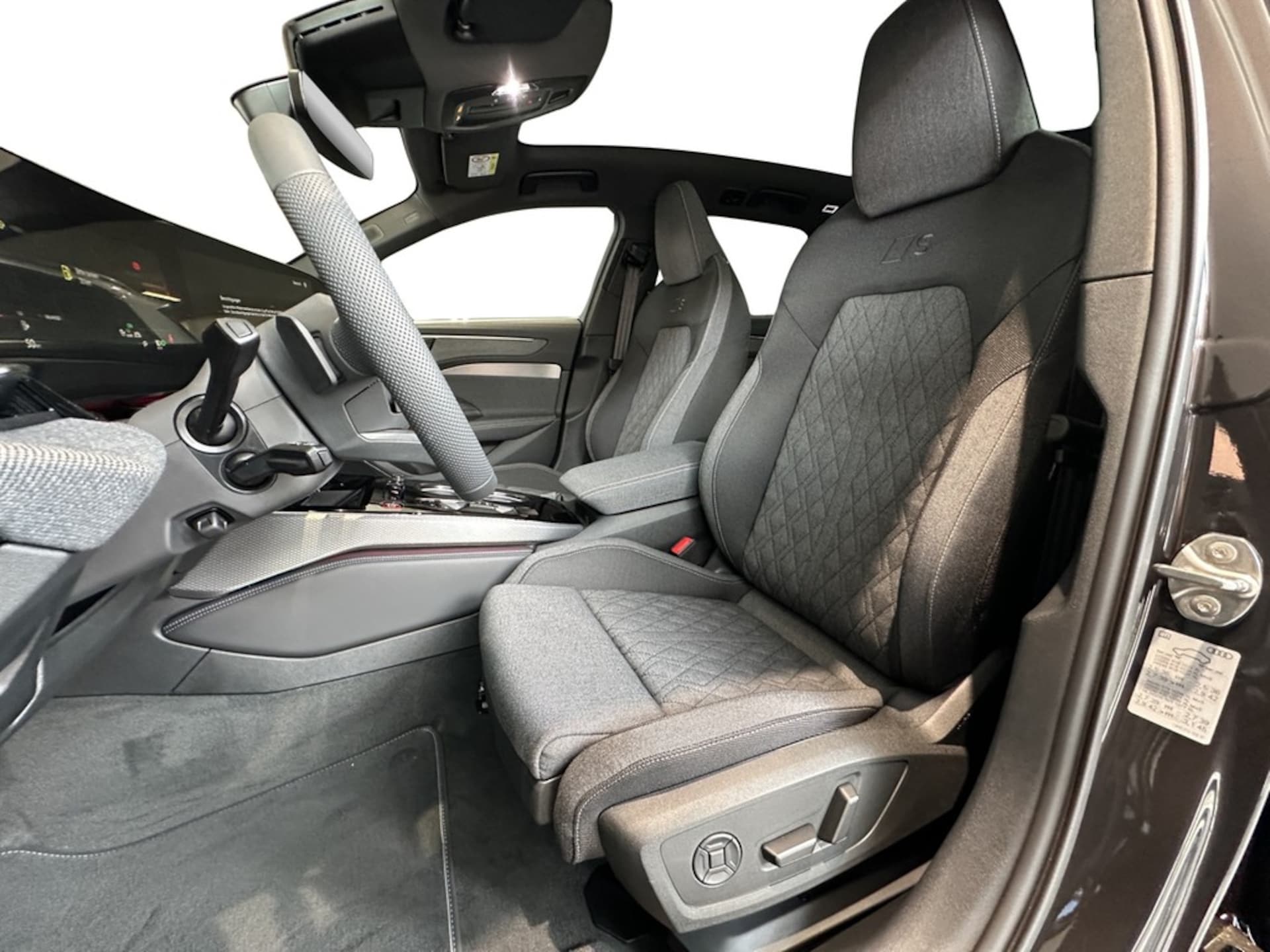 Audi A6 Avant edition one