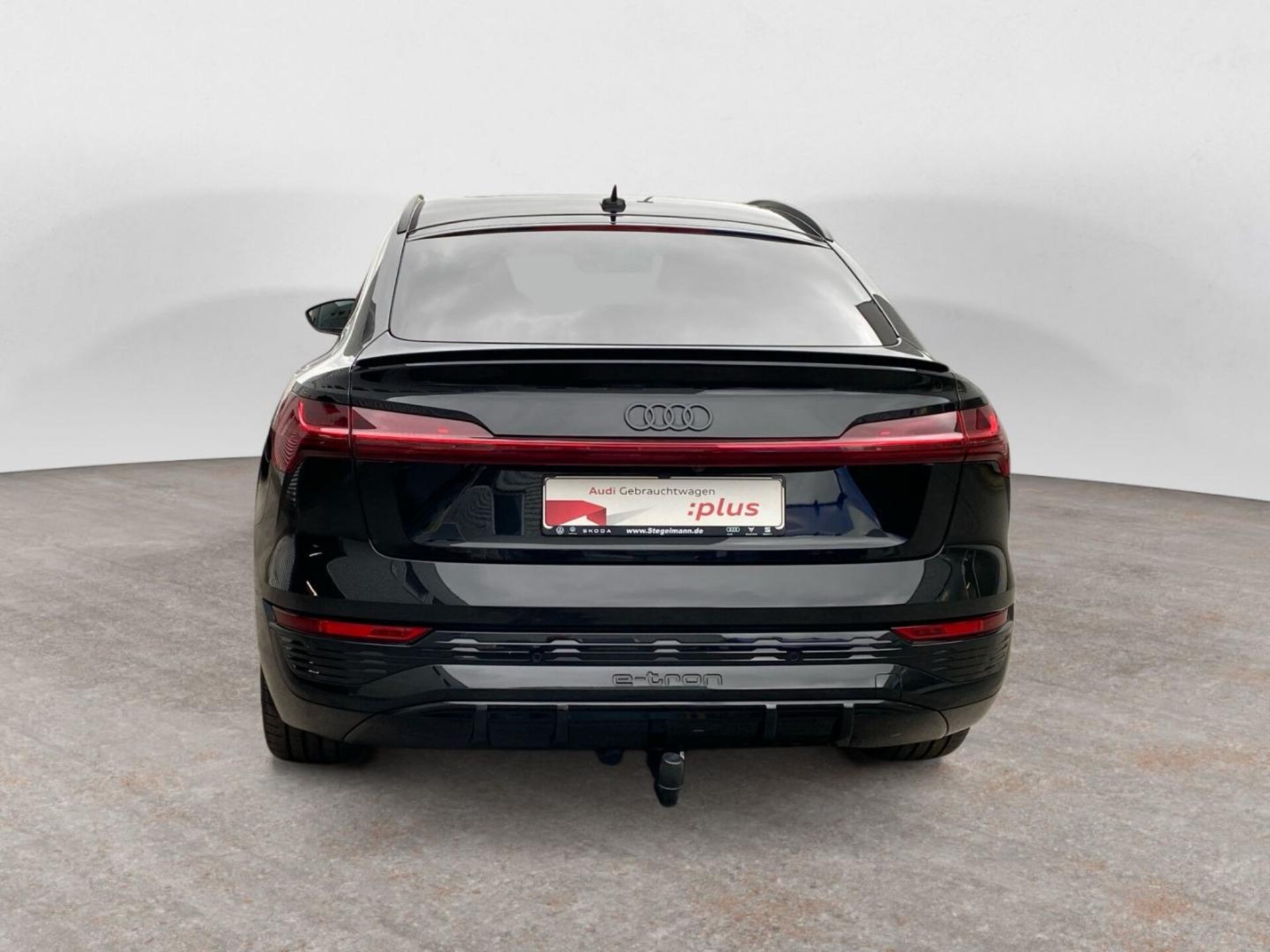 Audi Q8 Sportback e-tron S line