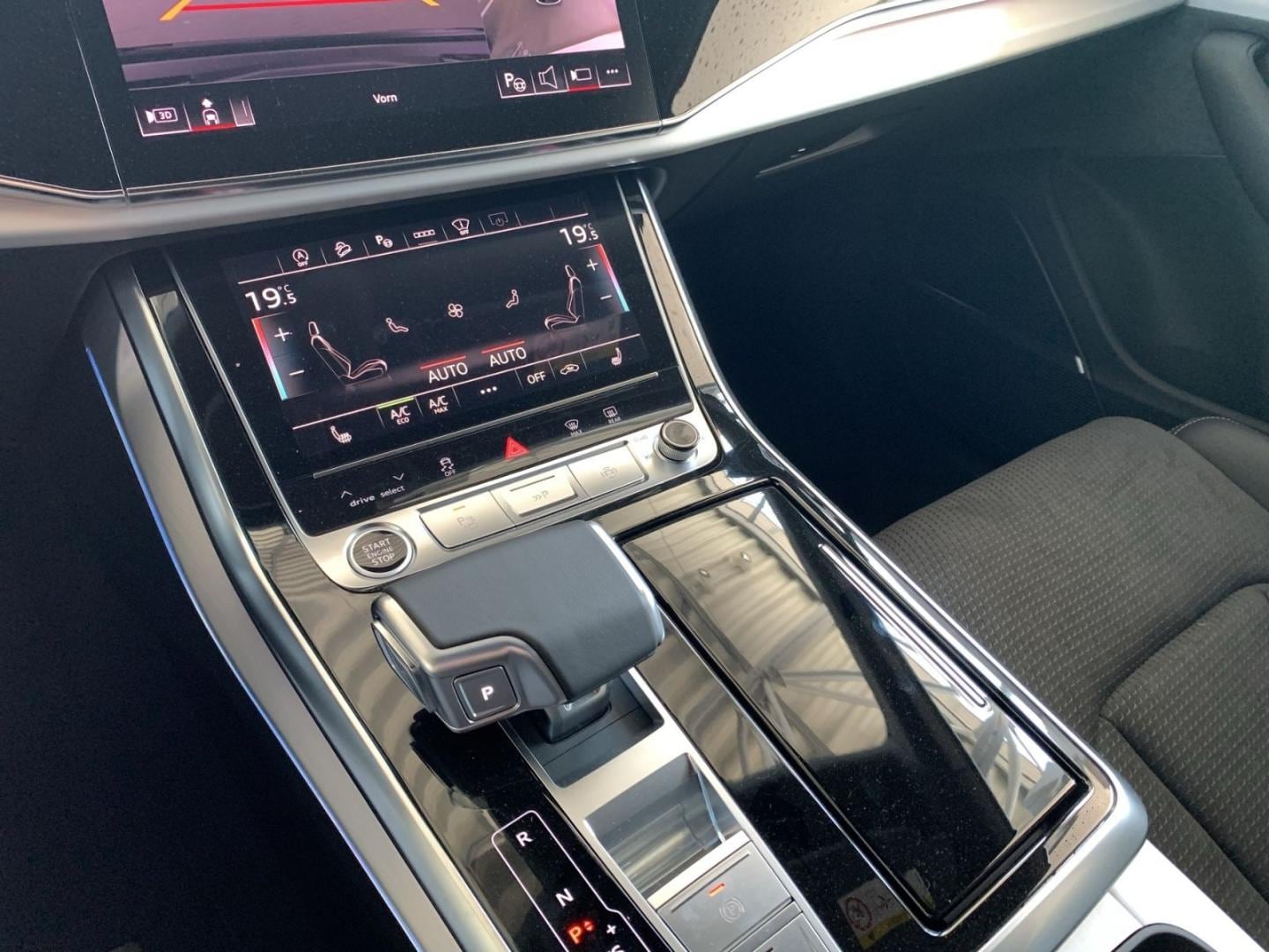 Bild über Audi Q7 SUV S line business TDI quattro 210 kW tiptronic - für weitere Informationen kontaktieren Sie den Audi Partner