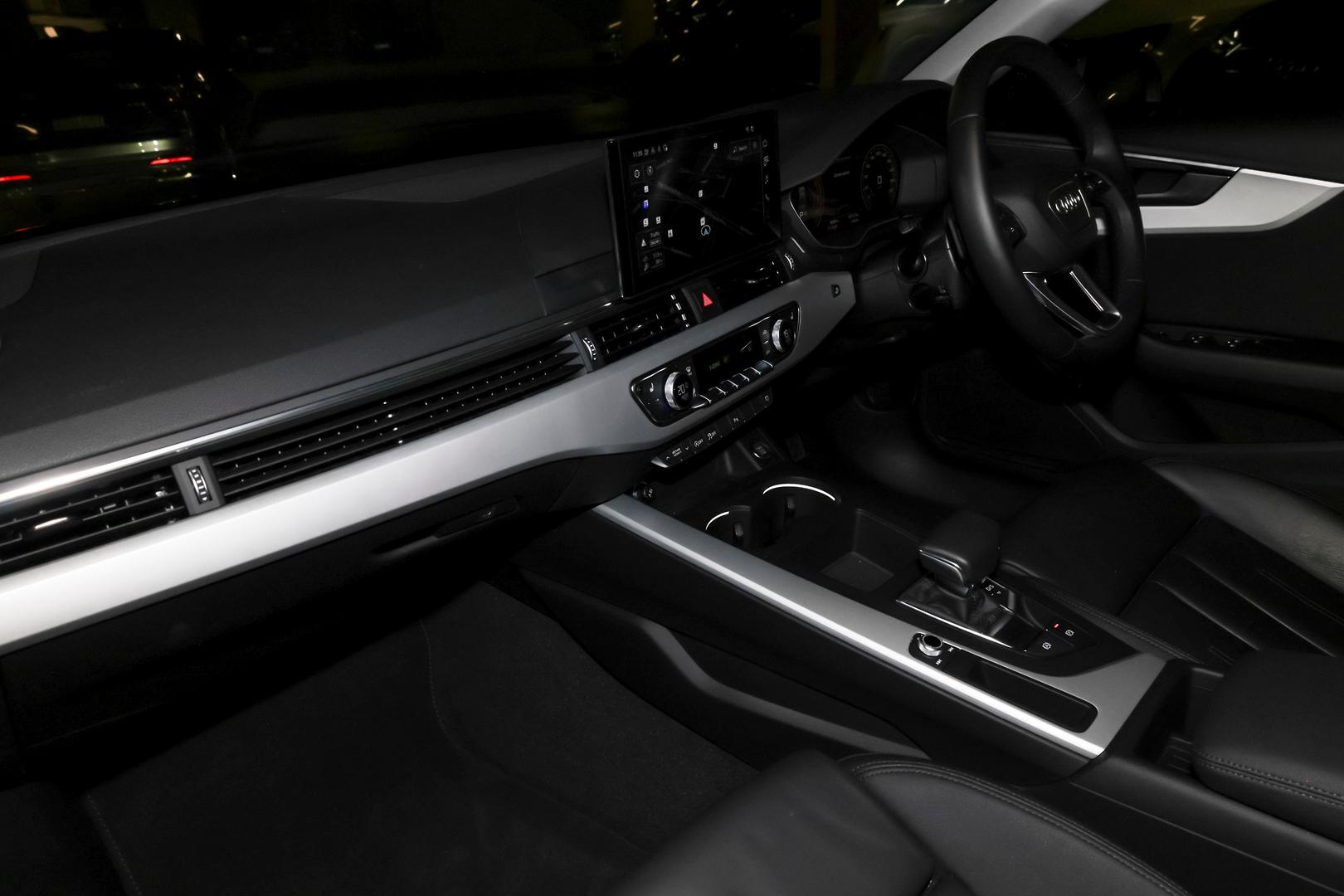 Image about Audi A4 Sedan 35 TFSI S line 110 kW S tronic