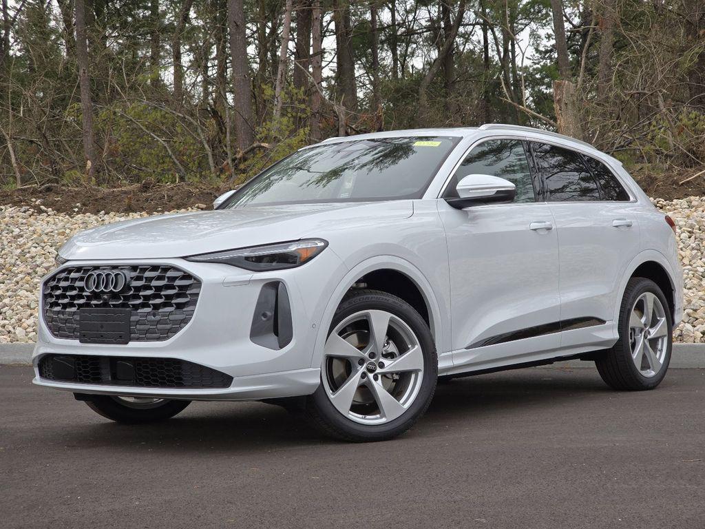 2026 Audi Q5 Premium Plus quattro's photo