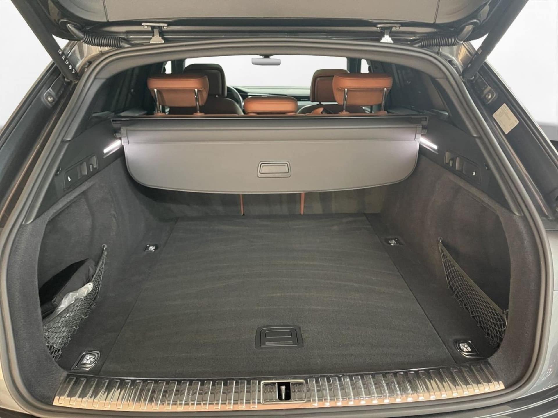 Audi e-tron S line