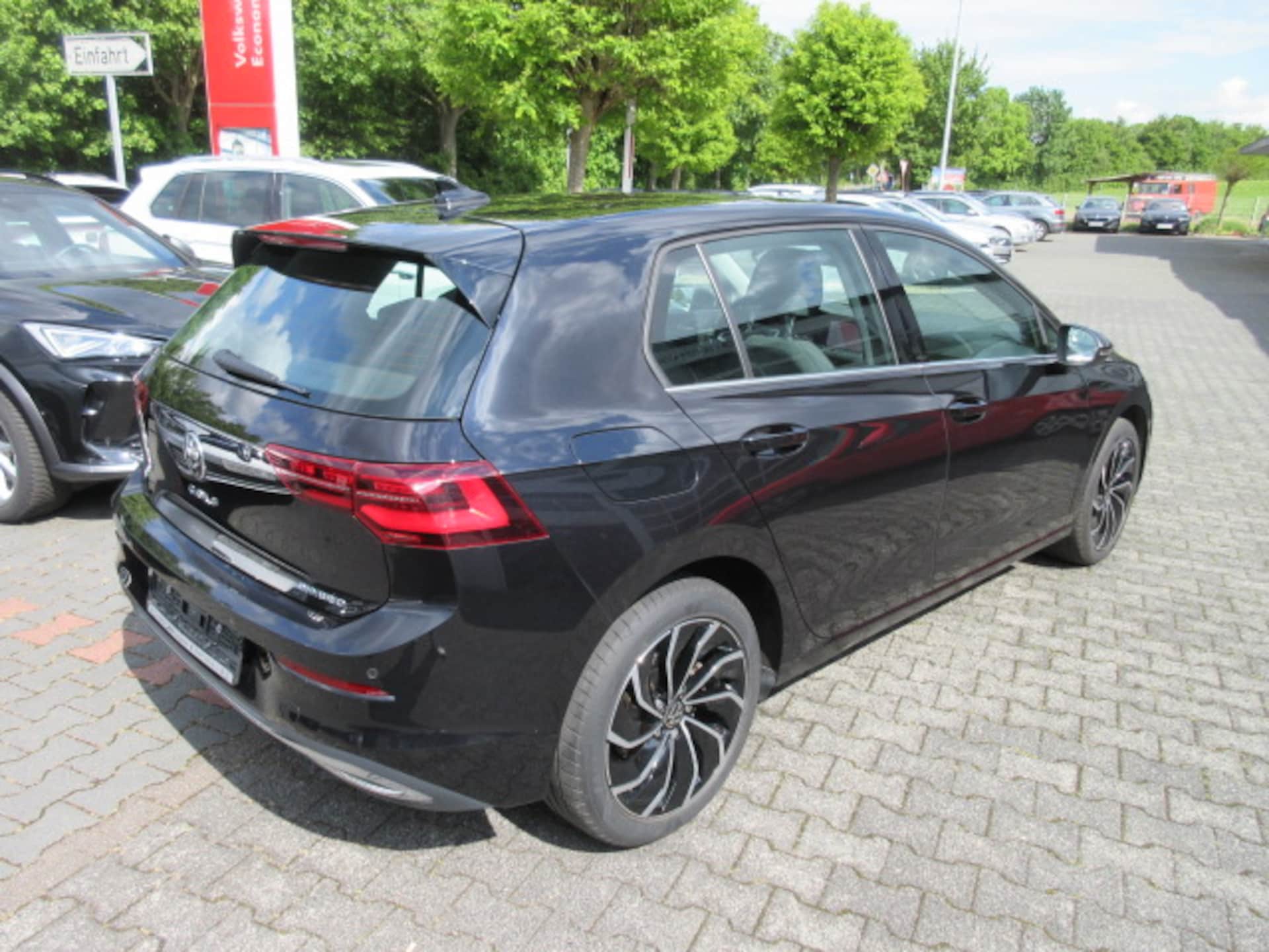 Volkswagen Golf Style