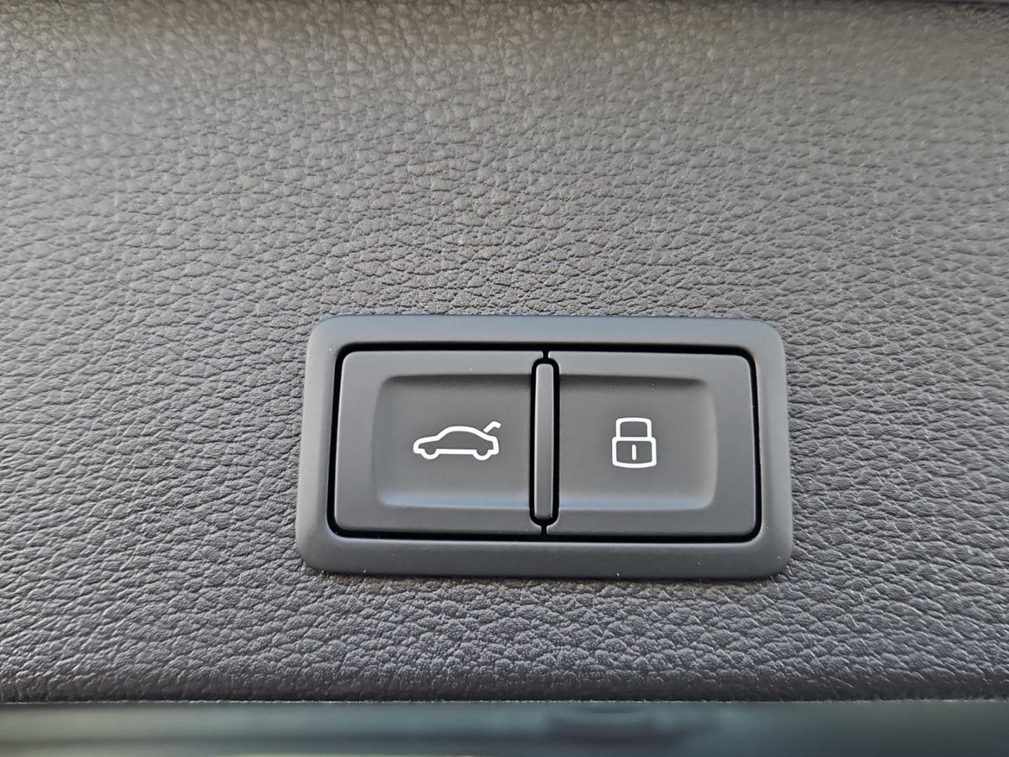 Bild über Audi Q2 35 TFSI S tronic - für weitere Informationen kontaktieren Sie den Audi Partner