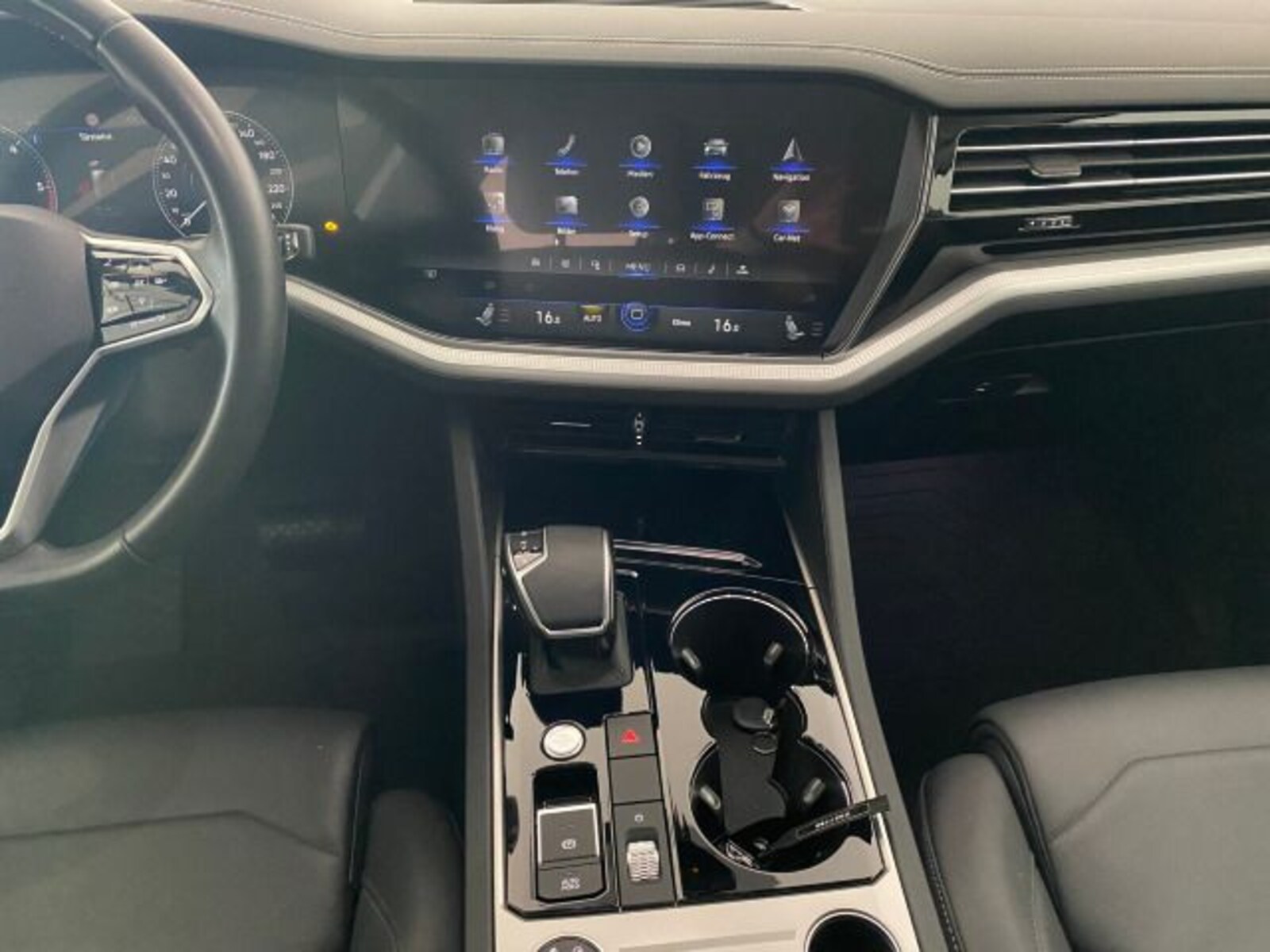 Volkswagen Touareg – Bild 10