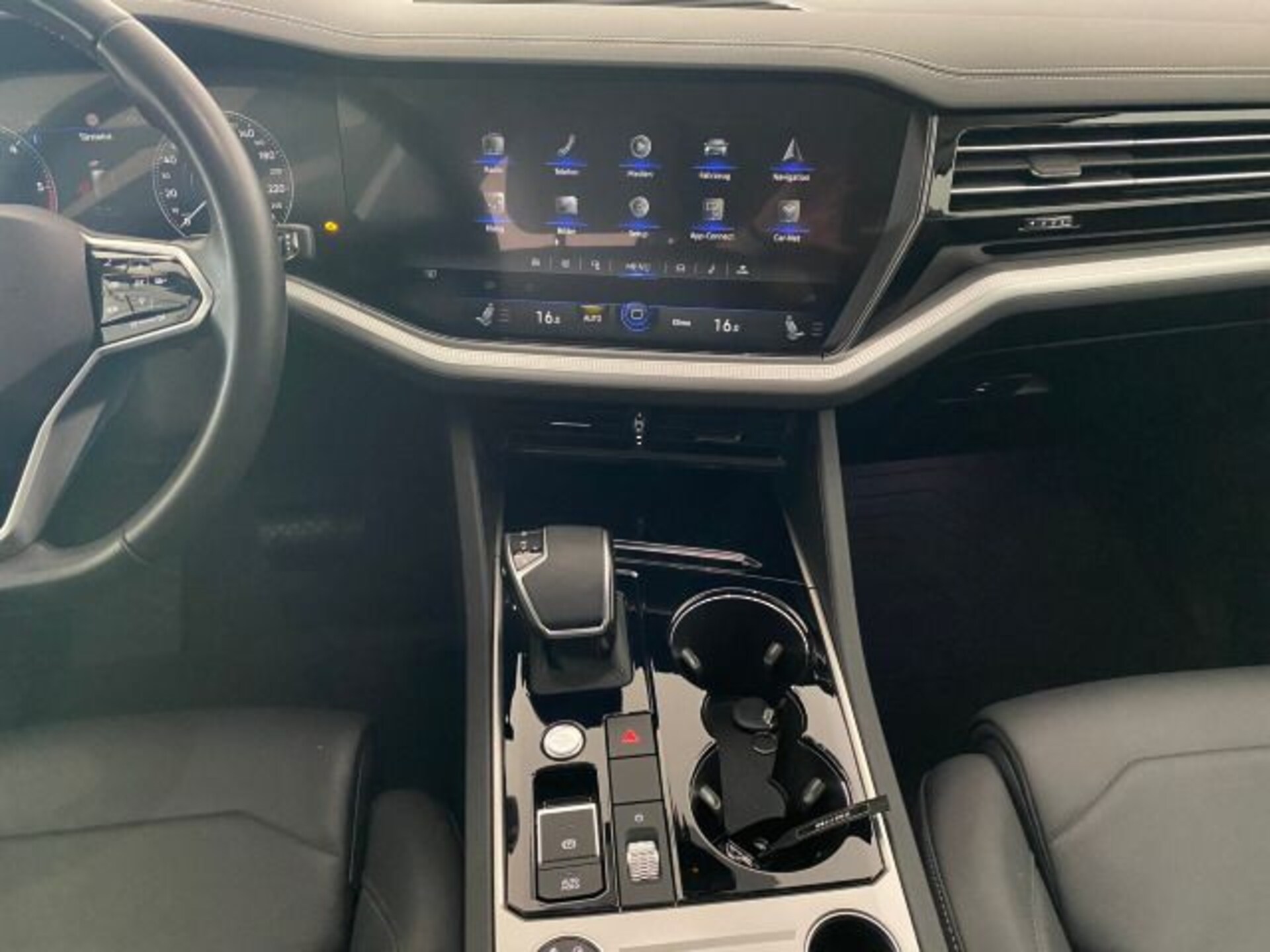 Volkswagen Touareg Basis-Modell