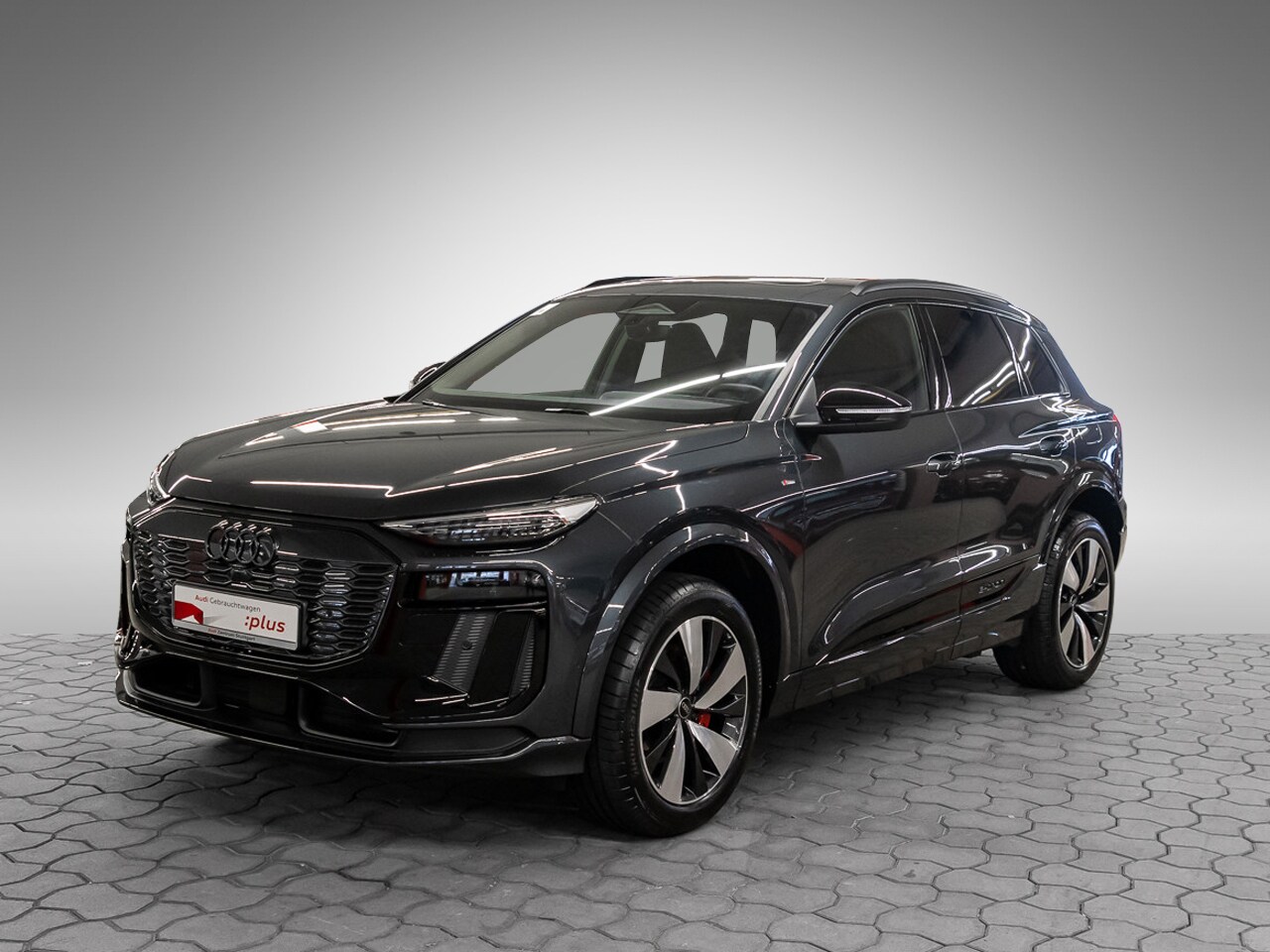 Image about Audi Q6 SUV e-tron e-tron quattro