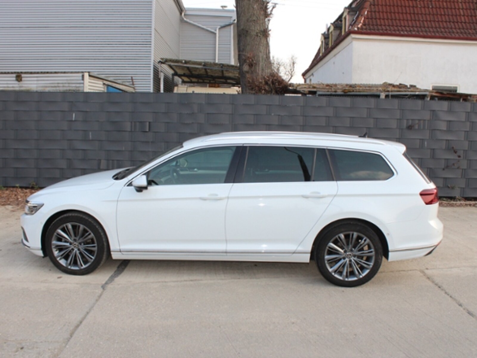 Volkswagen Passat Variant – Bild 4