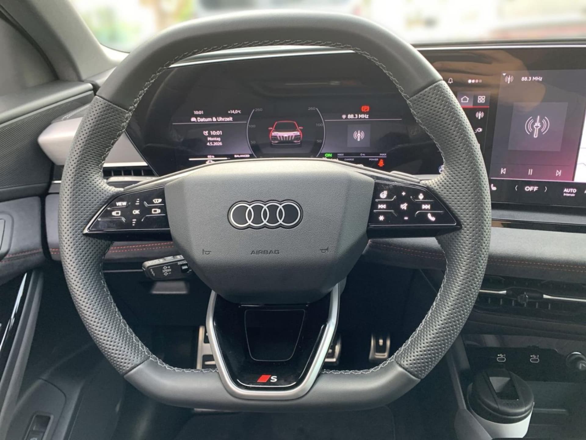 Audi Q6 SUV e-tron