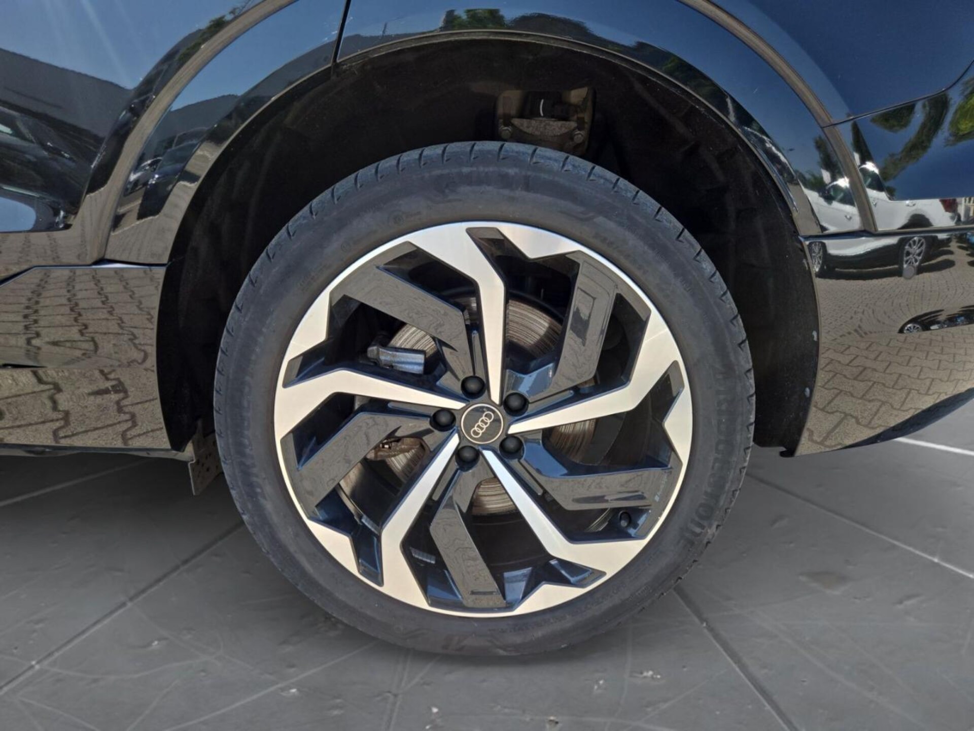 Audi Q8 Sportback e-tron S line
