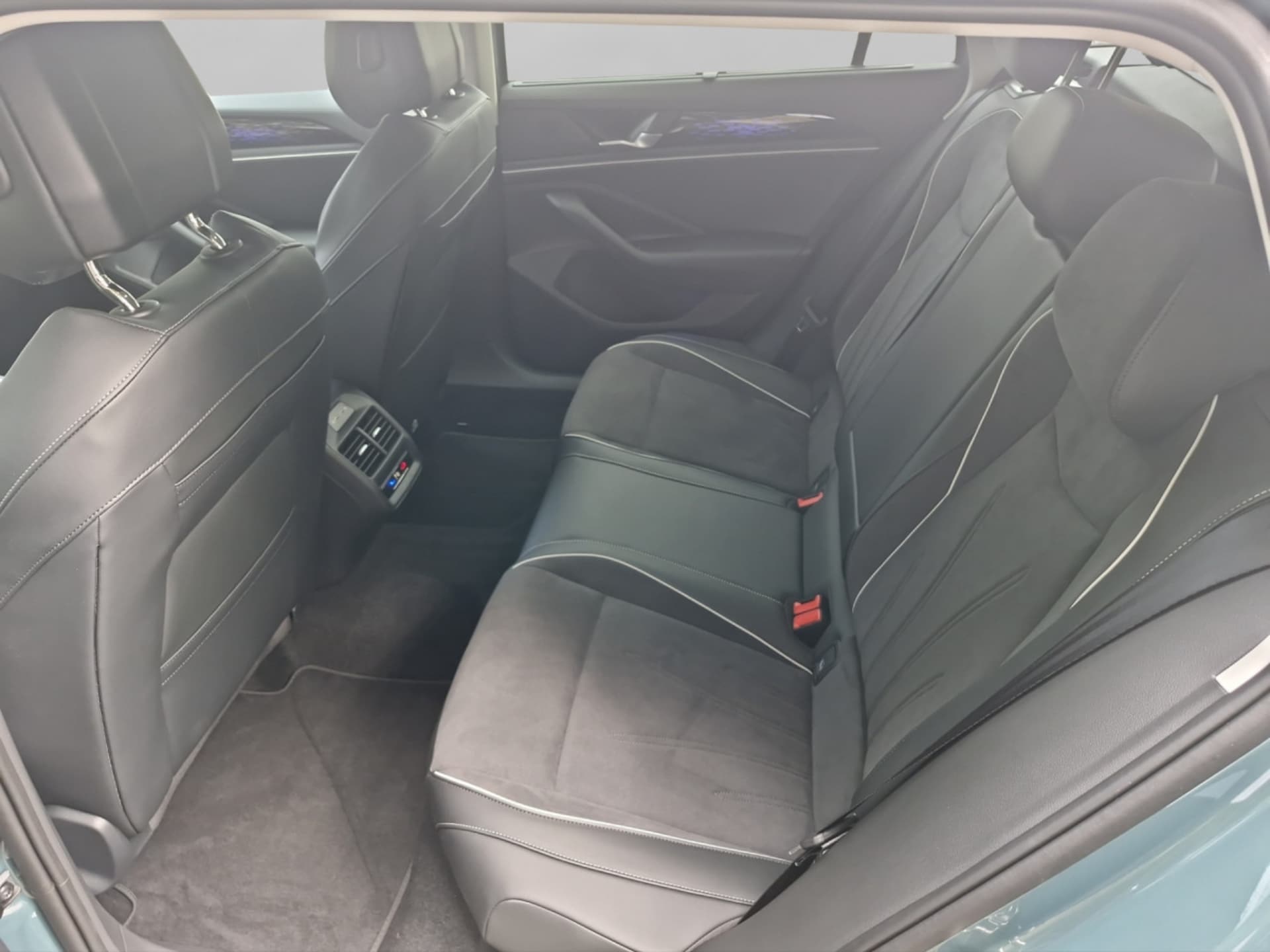 Volkswagen Passat Elegance