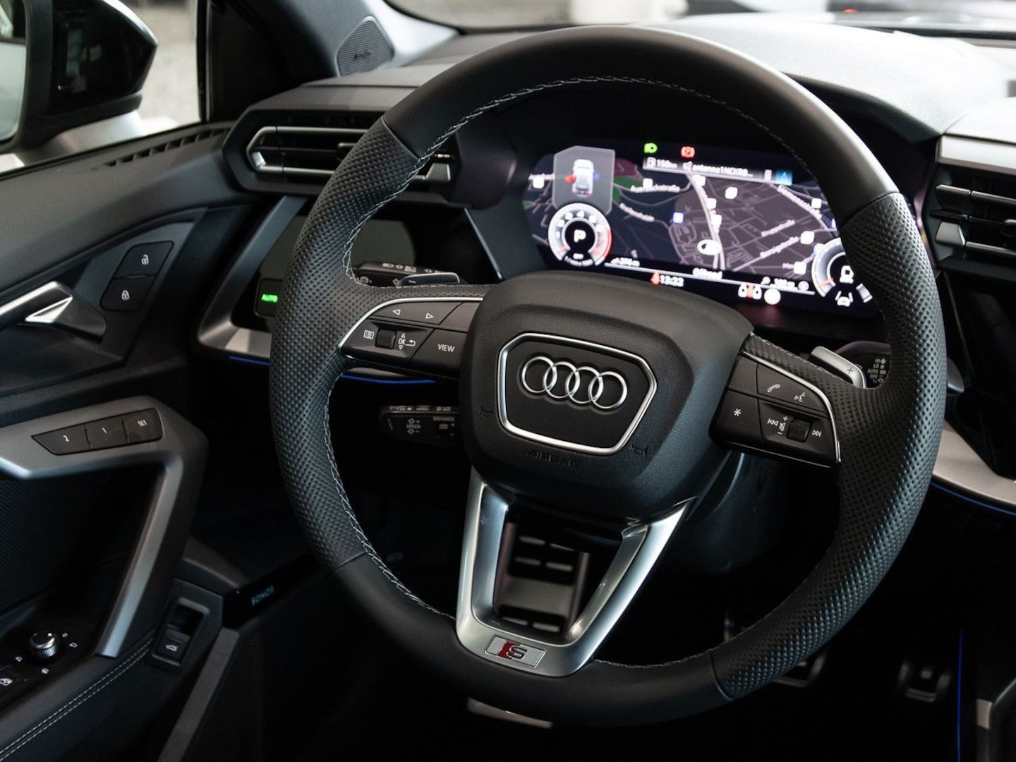 Bild über Audi A3 allstreet TFSI quattro S tronic - für weitere Informationen kontaktieren Sie den Audi Partner