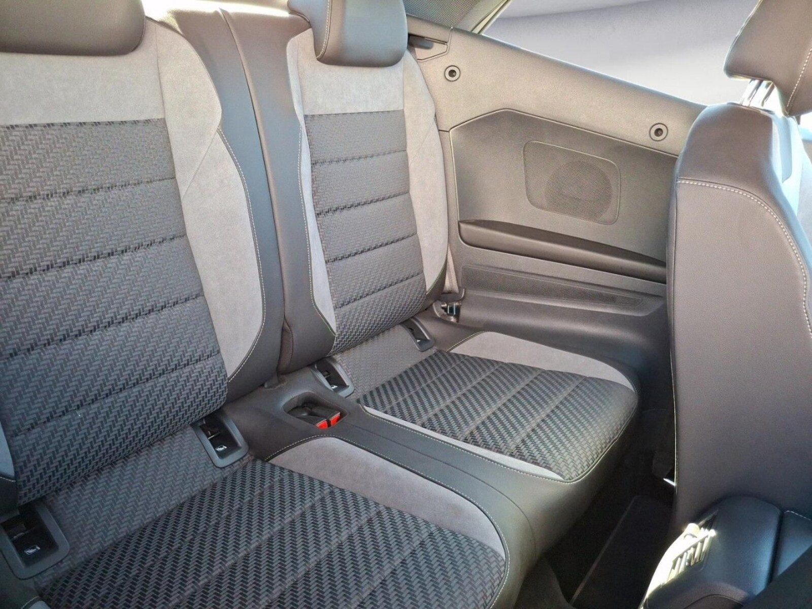 Volkswagen T-Roc Cabriolet – Bild 14