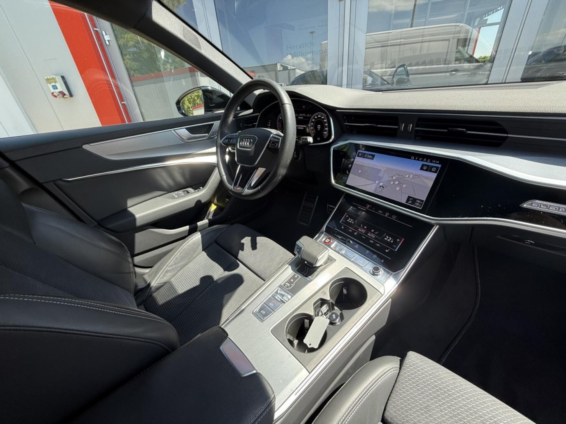 Audi S6 Avant