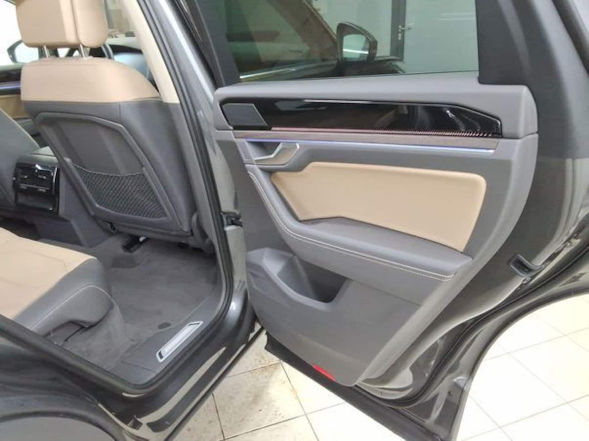 Volkswagen Touareg Elegance