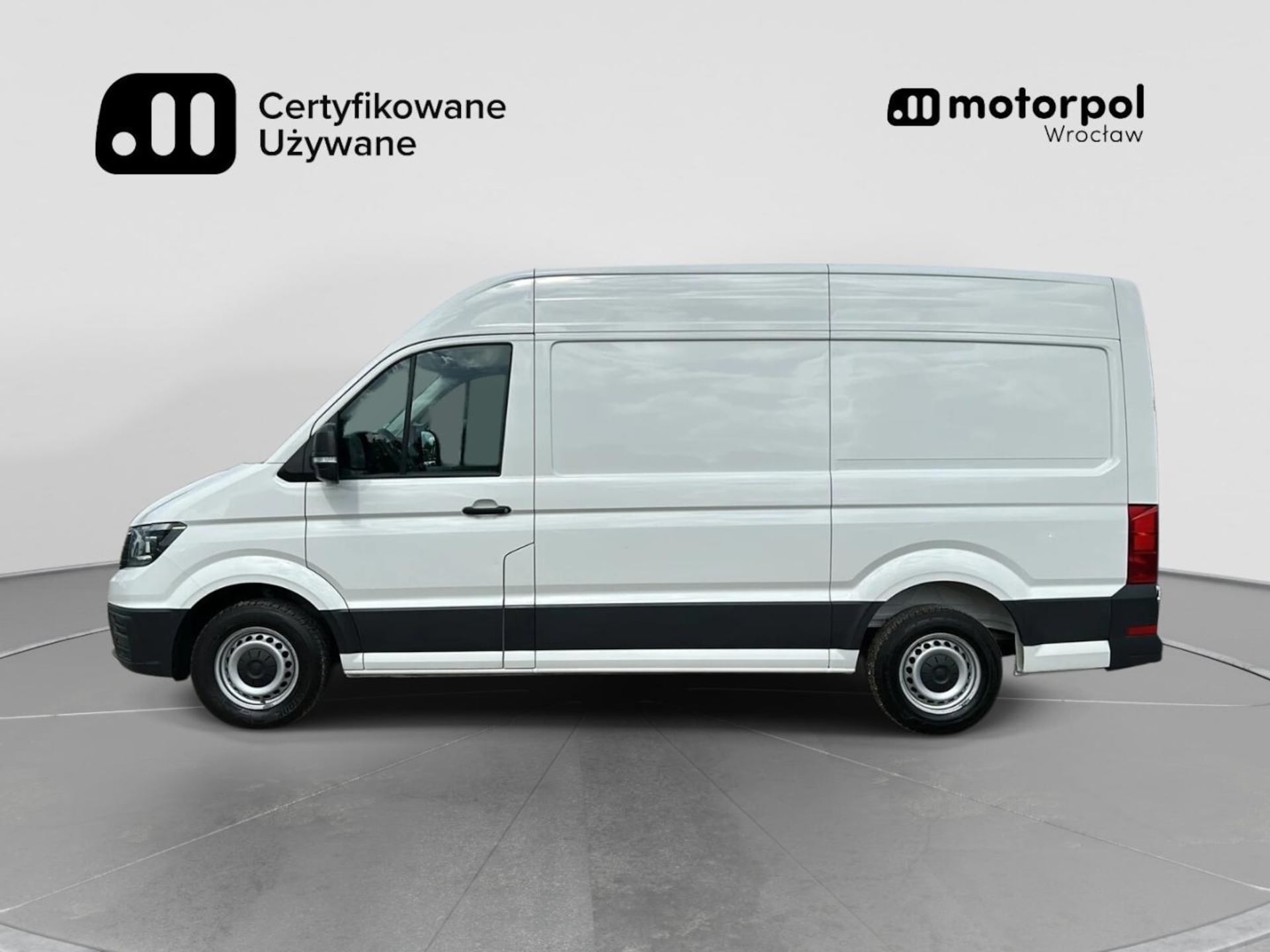 Volkswagen Crafter Furgon średni rozstaw osi