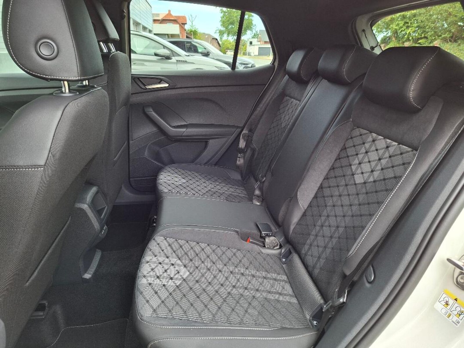 Volkswagen T-Cross – Bild 10
