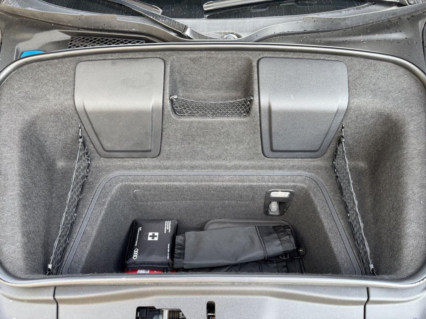 Bild über Audi R8 Coupé FSI S tronic - für weitere Informationen kontaktieren Sie den Audi Partner