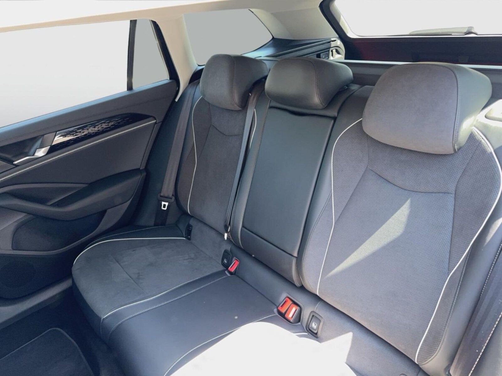 Volkswagen Passat – Bild 13