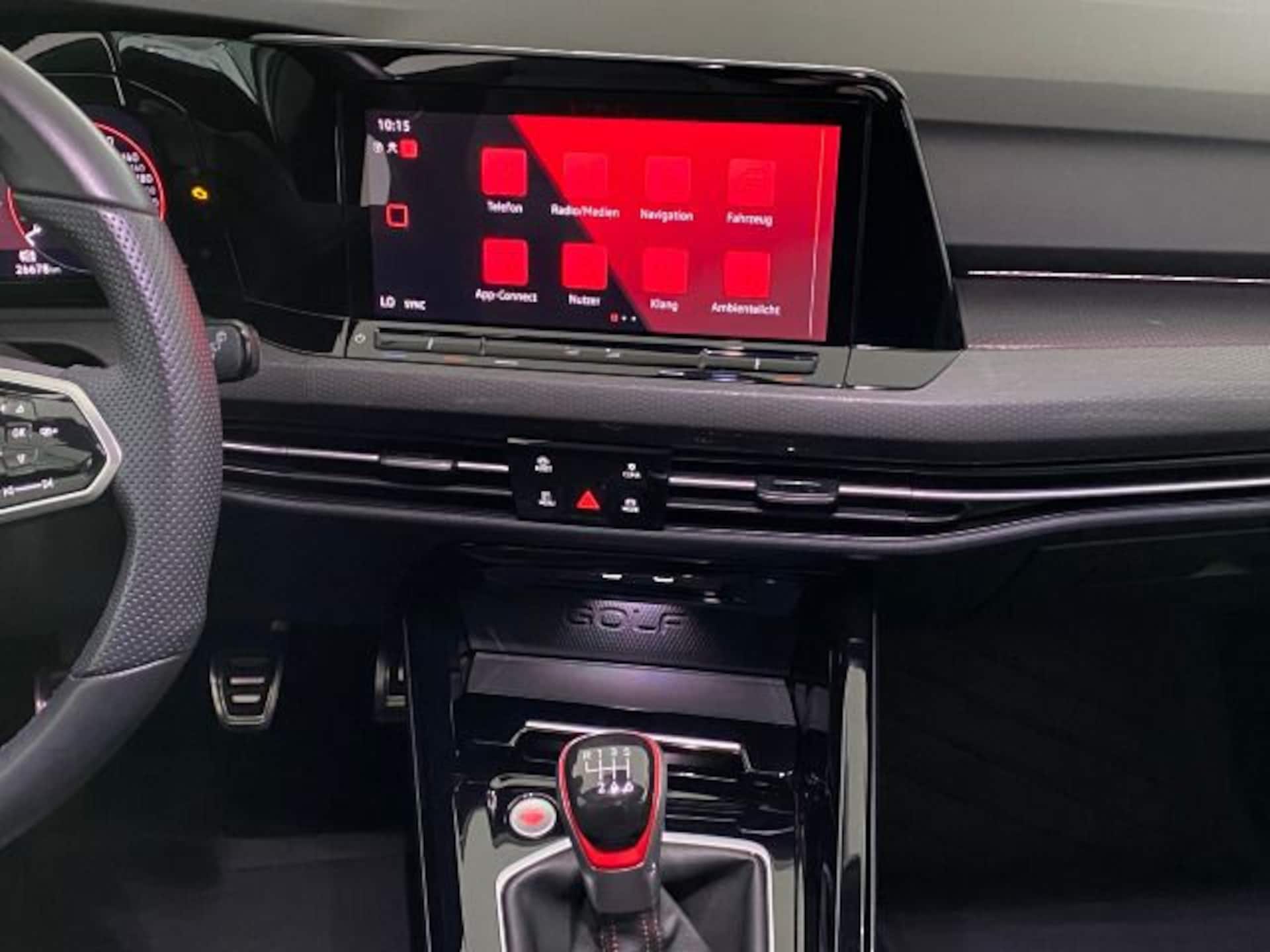 Volkswagen Golf GTI