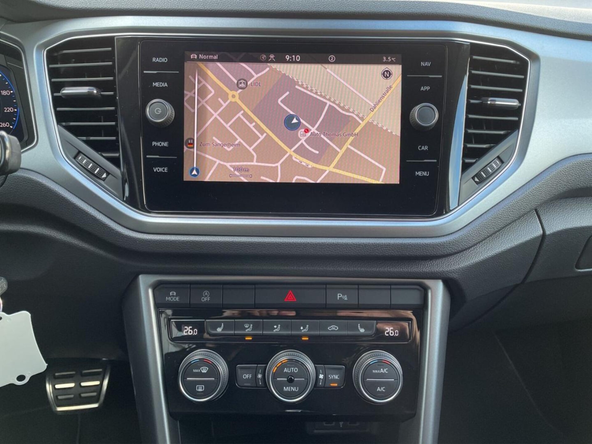 Volkswagen T-Roc Active