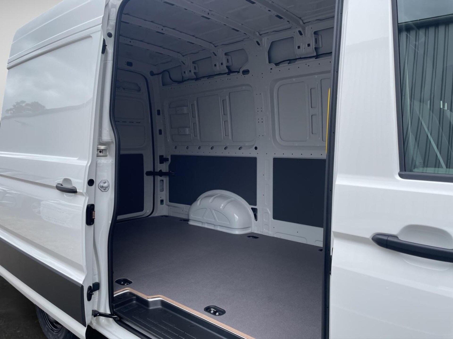 Volkswagen Crafter Kasten mittlerer Radstand