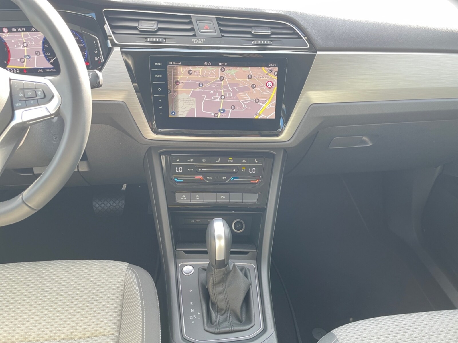 Volkswagen Touran – Bild 11