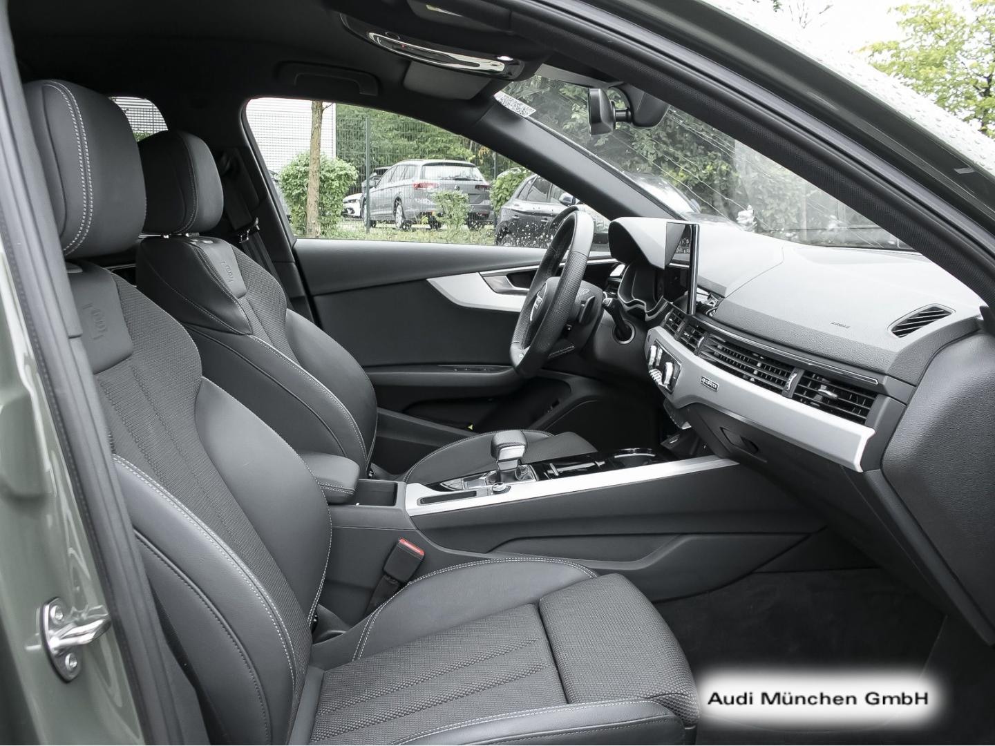 Bild über Audi A4 Avant S line 40 TFSI quattro S tronic - für weitere Informationen kontaktieren Sie den Audi Partner
