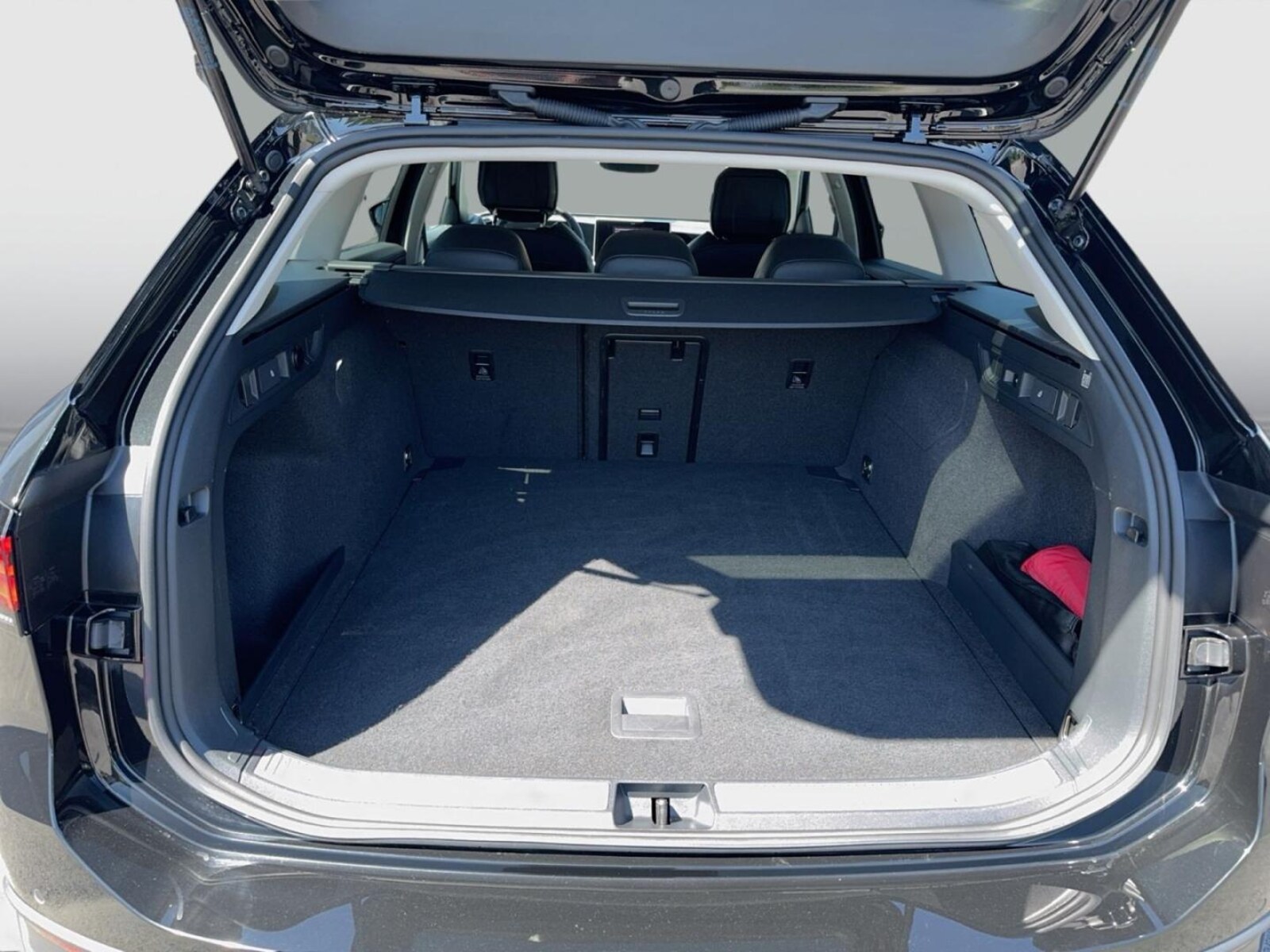 Volkswagen Passat – Bild 14