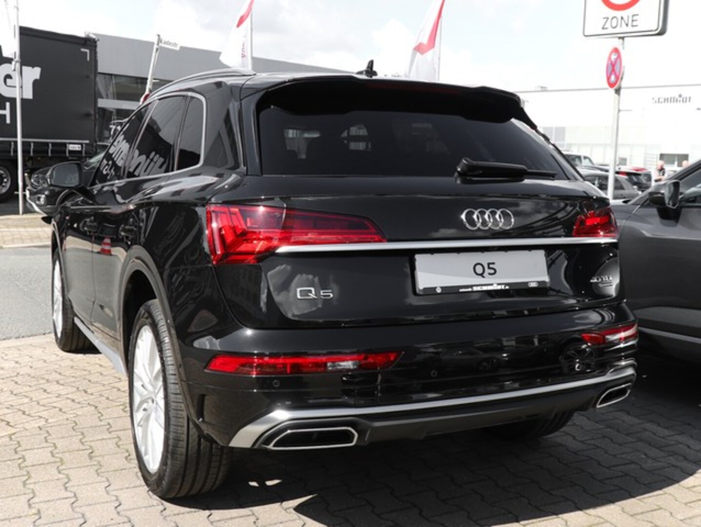 Bild über Audi Q5 40 TDI quattro S tronic - für weitere Informationen kontaktieren Sie den Audi Partner