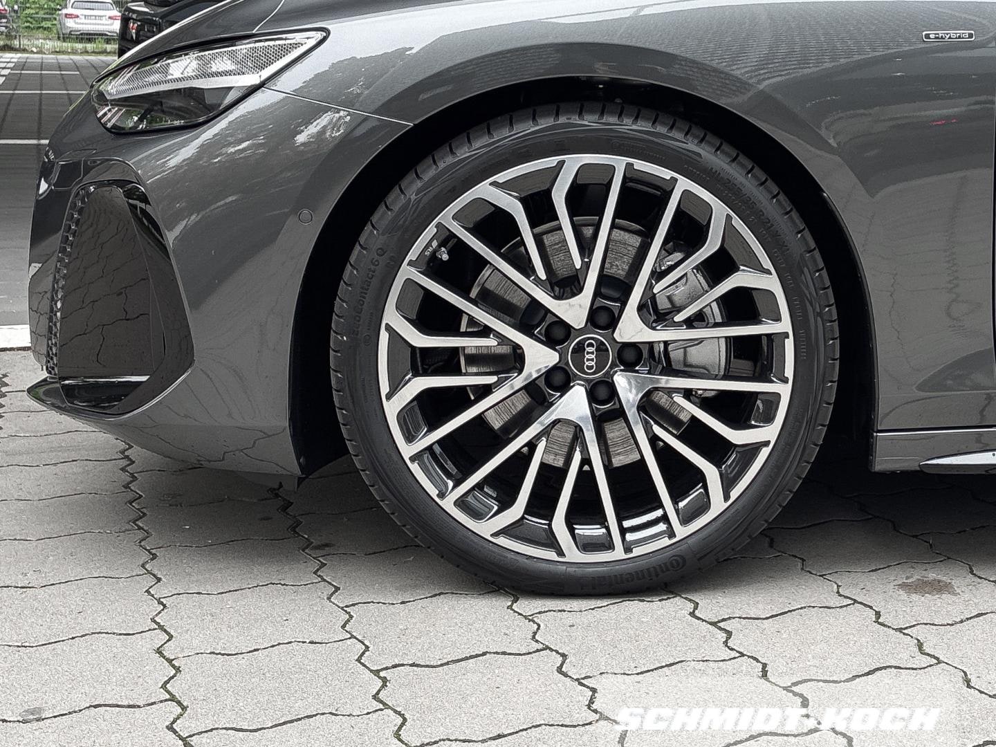 Bild über Audi A6 Avant e-hybrid e-hybrid quattro 220 kW S tronic - für weitere Informationen kontaktieren Sie den Audi Partner