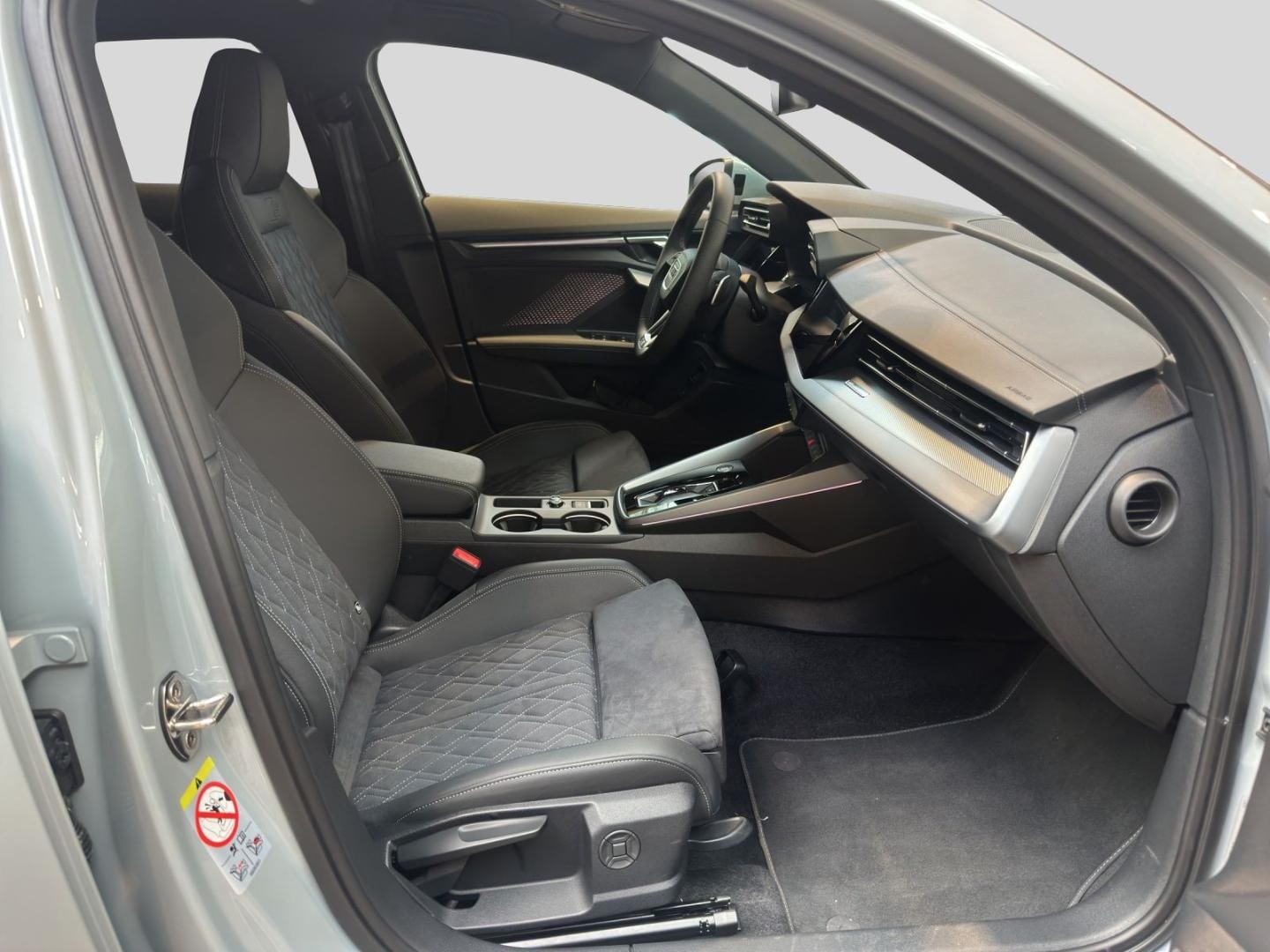Bild über Audi A3 allstreet TFSI e TFSI e 150 kW S tronic - für weitere Informationen kontaktieren Sie den Audi Partner