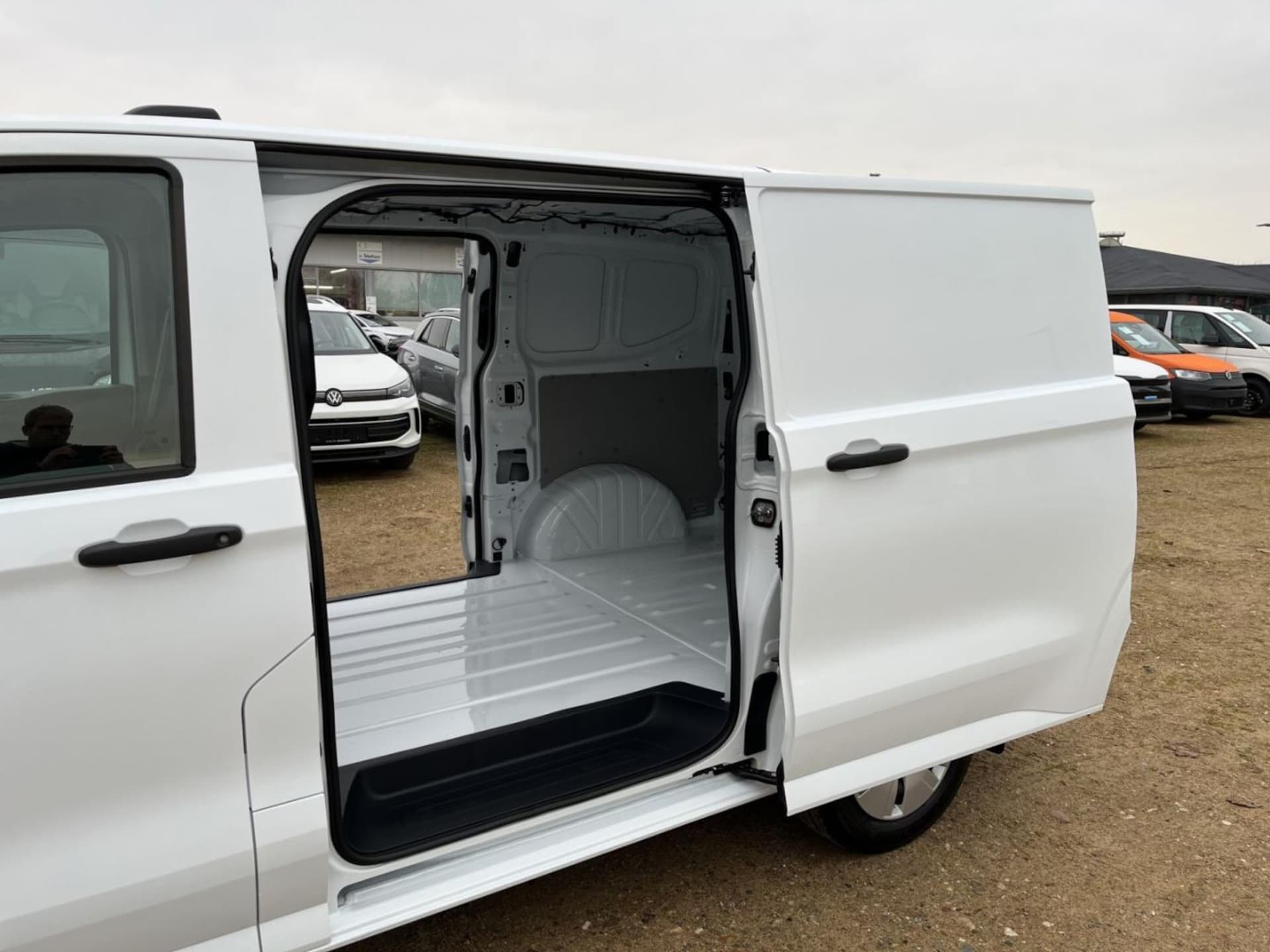 Volkswagen Transporter Kasten kurzer Radstand