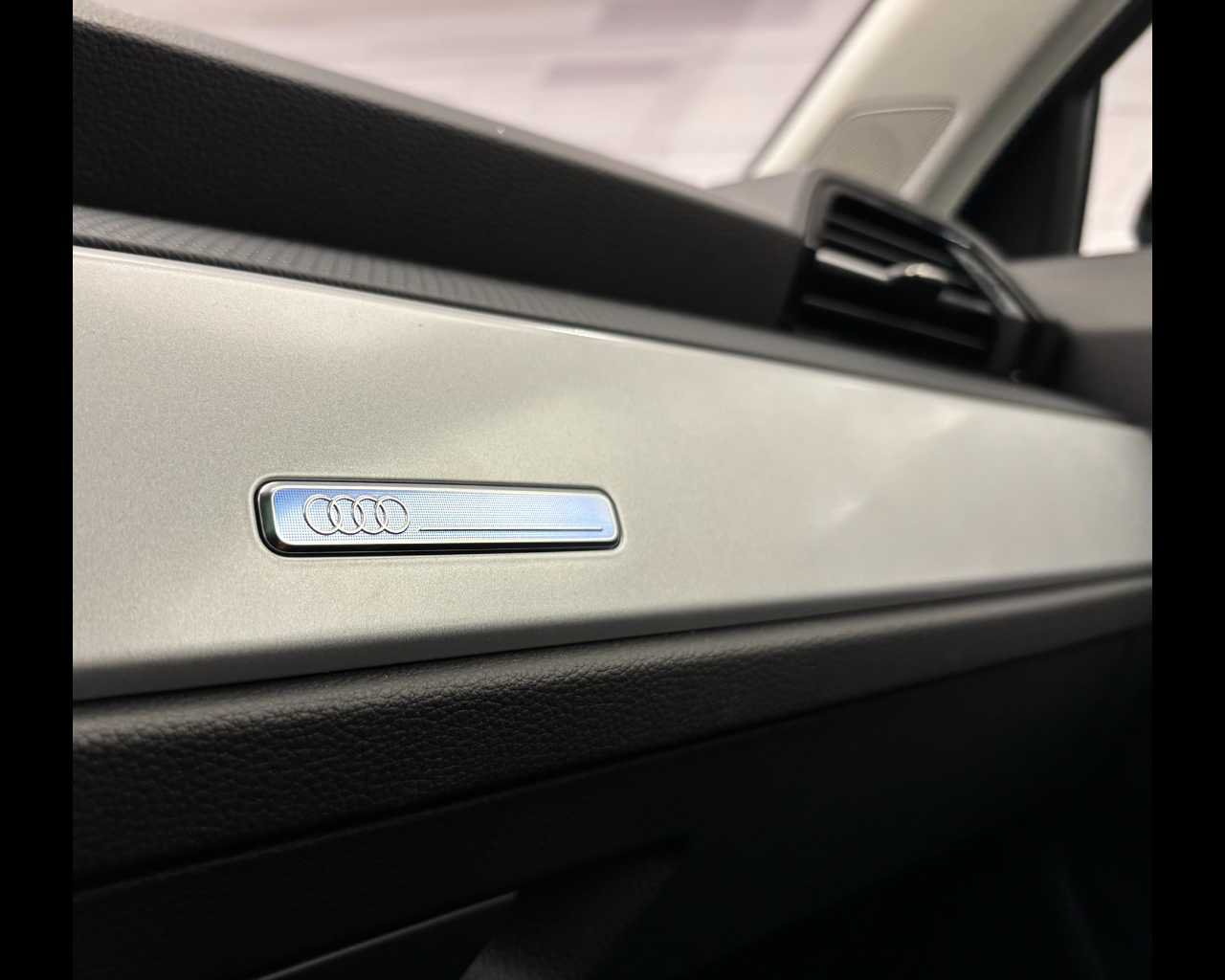 Image about Audi Q3 S line edition 35 TDI 110 kW (150 CV) S tronic