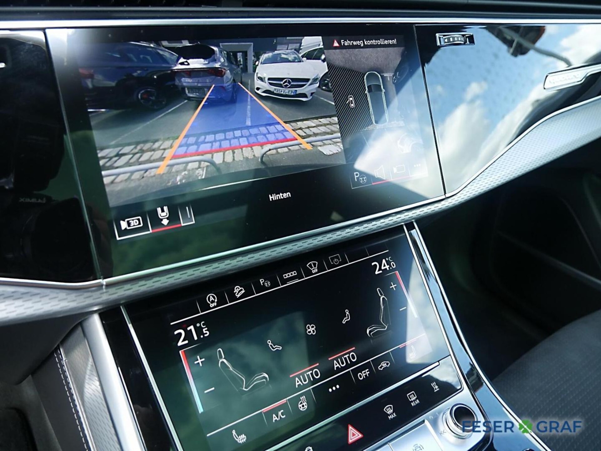 Audi SQ8 SUV