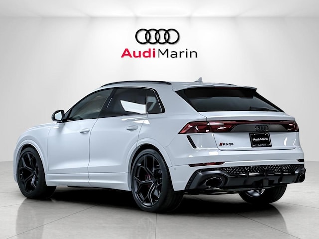 2026 Audi RS Q8 SUV performance