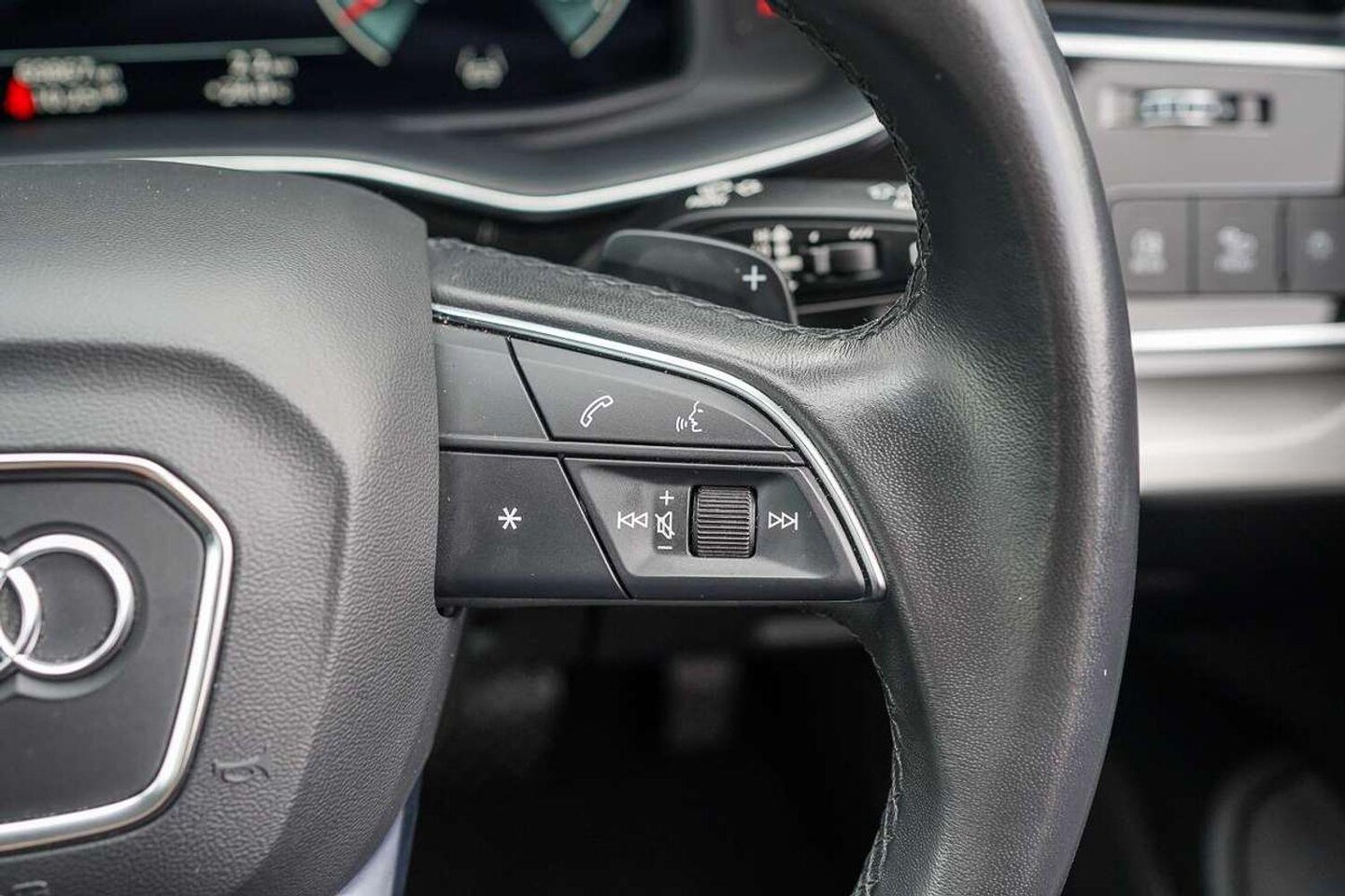 Image about Audi Q7 45 TDI quattro tiptronic