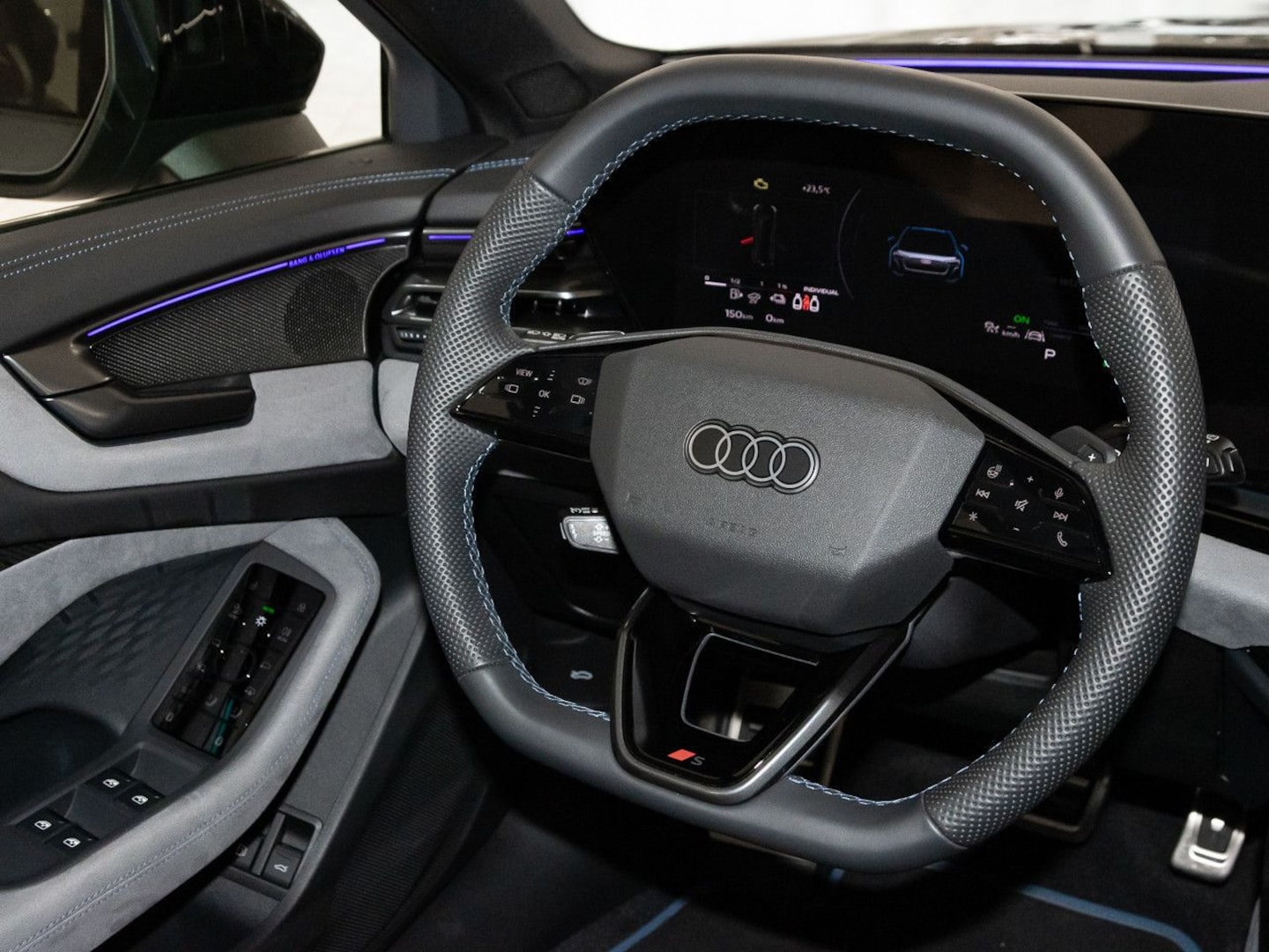 Bild über Audi A5 Avant e-hybrid e-hybrid quattro 270 kW S tronic - für weitere Informationen kontaktieren Sie den Audi Partner
