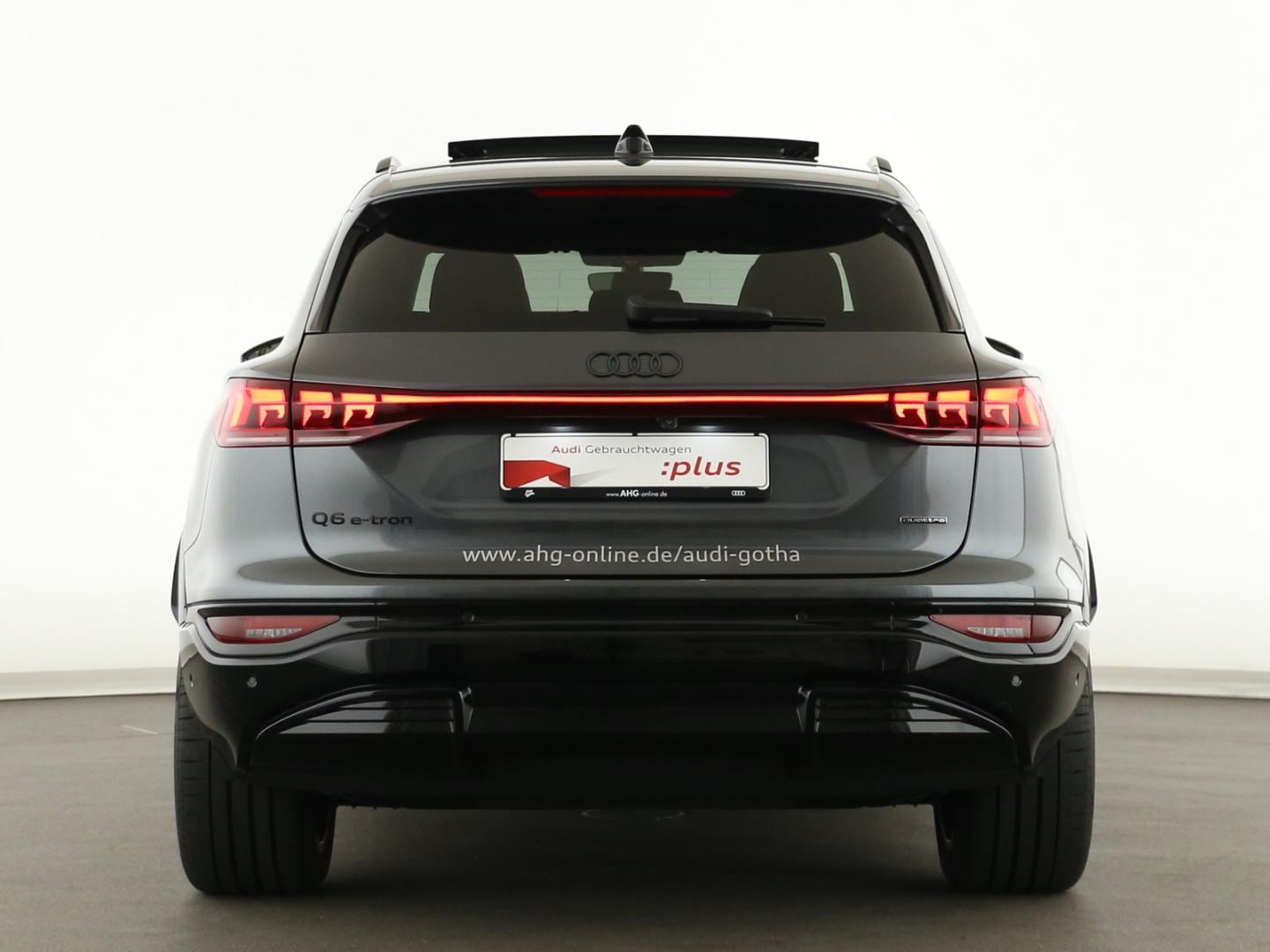 Bild über Audi Q6 SUV e-tron S line business e-tron quattro 315 kW - für weitere Informationen kontaktieren Sie den Audi Partner
