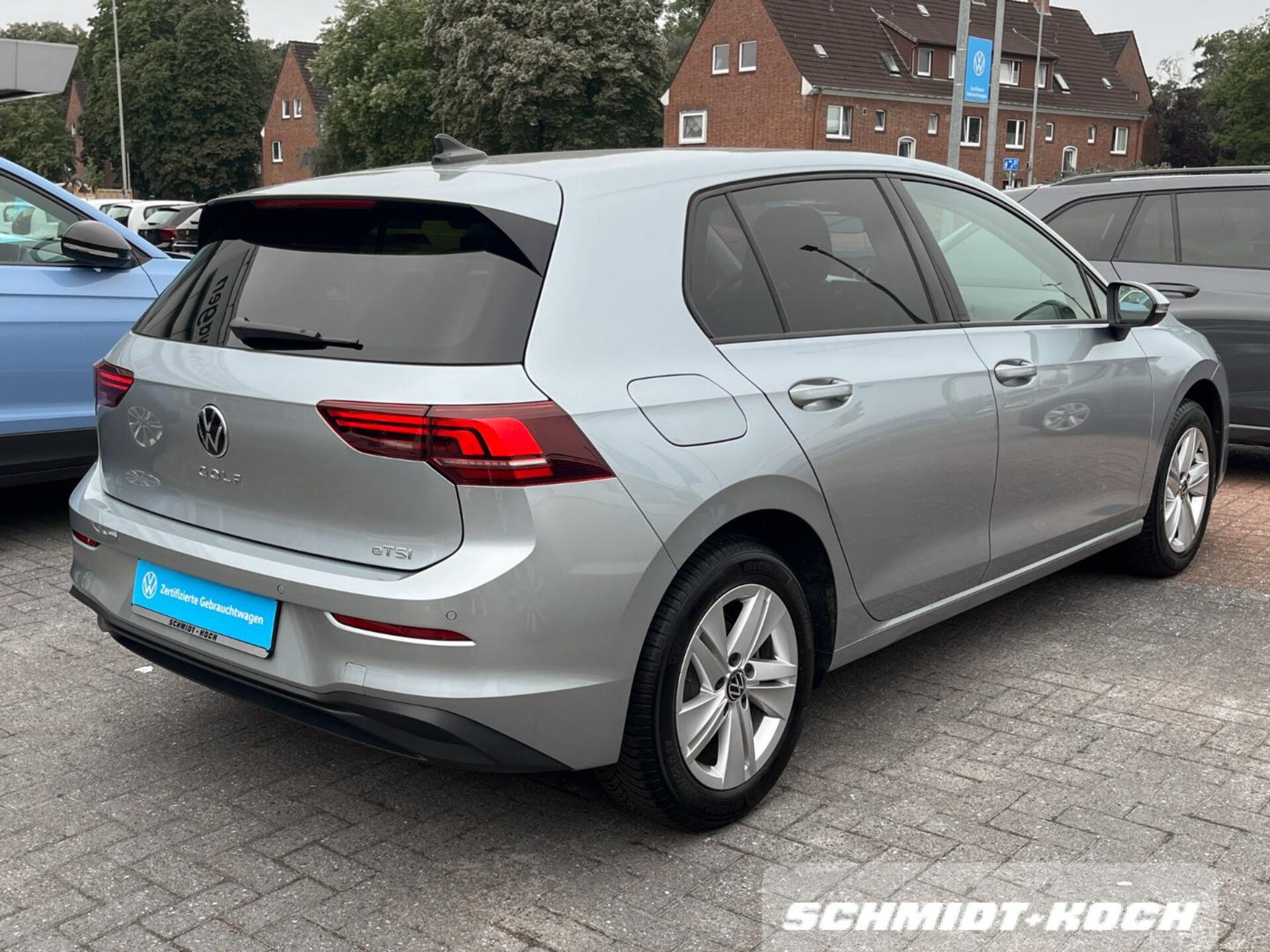 Volkswagen Golf Life
