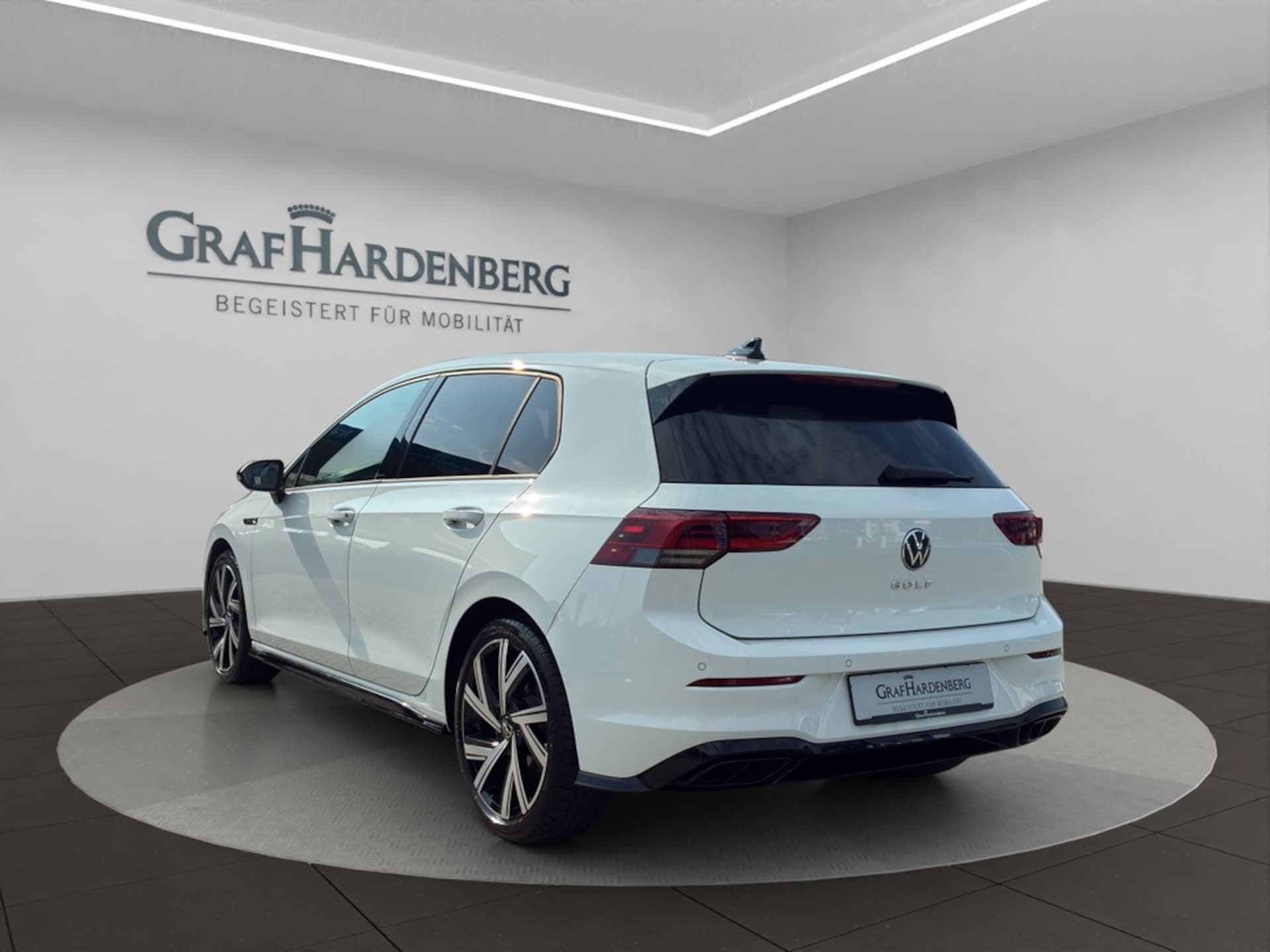 Volkswagen Golf R-Line