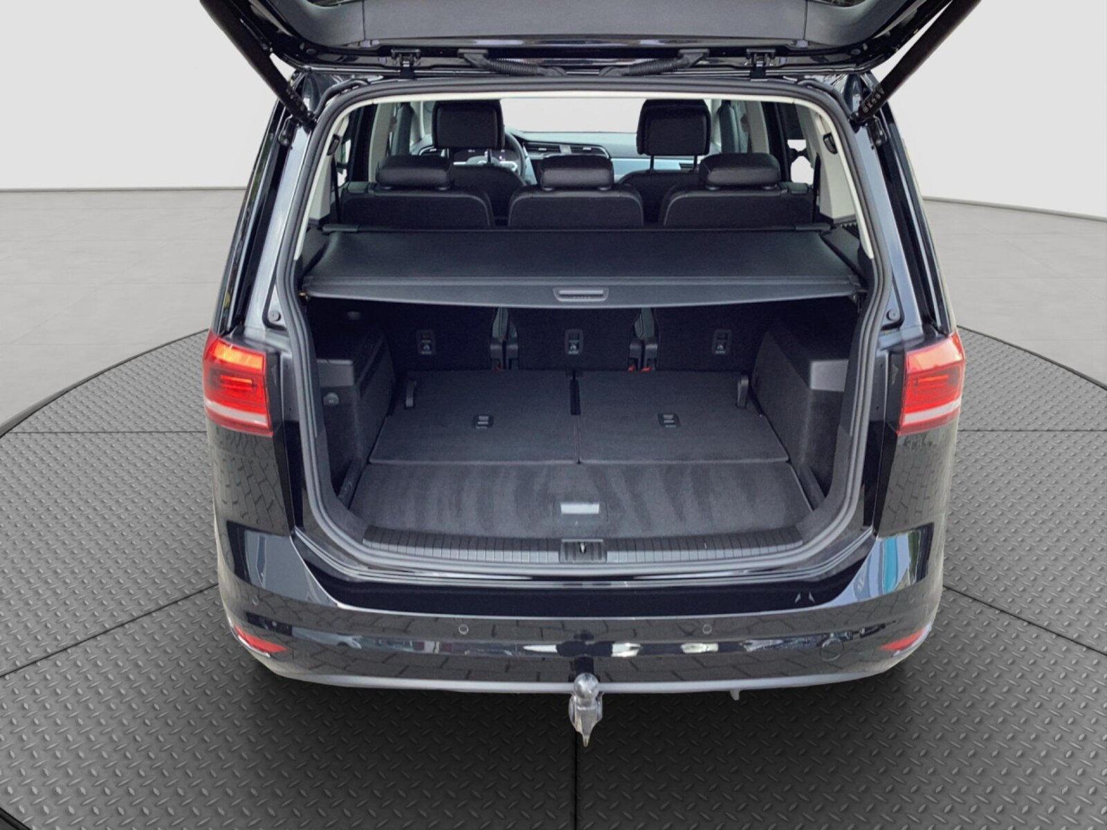 Volkswagen Touran – Bild 8