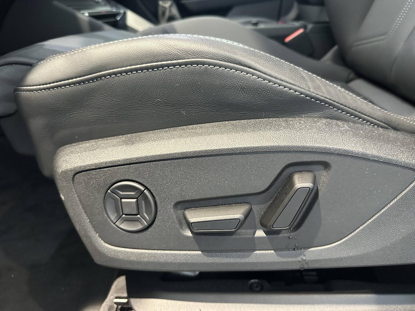 Image about Audi Q3 S line 35 TFSI 110 kW (150 ch) S tronic