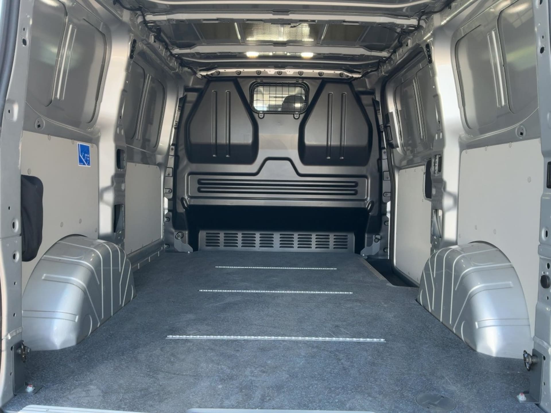 Volkswagen Transporter Kasten kurzer Radstand