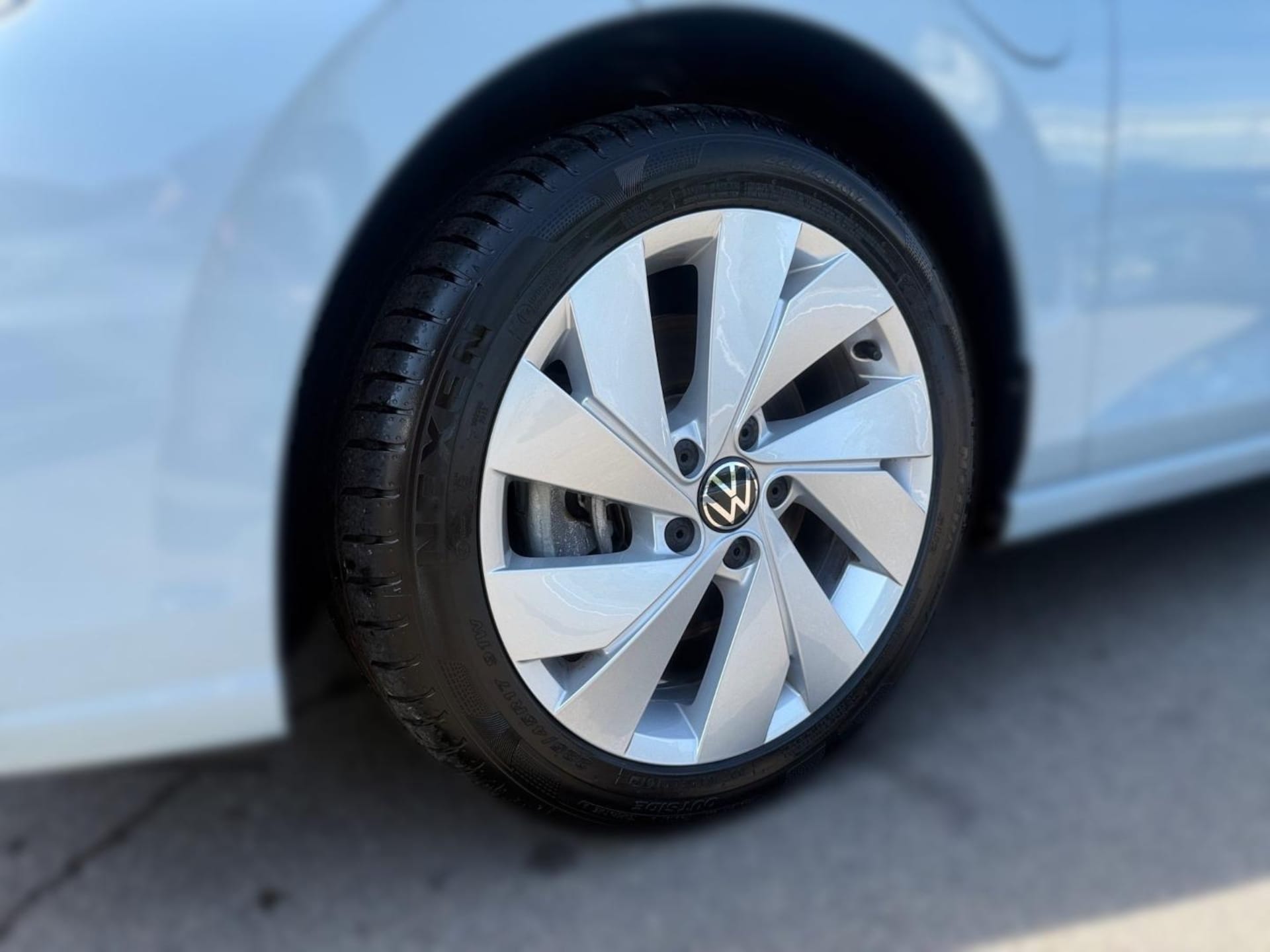 Volkswagen Golf Life